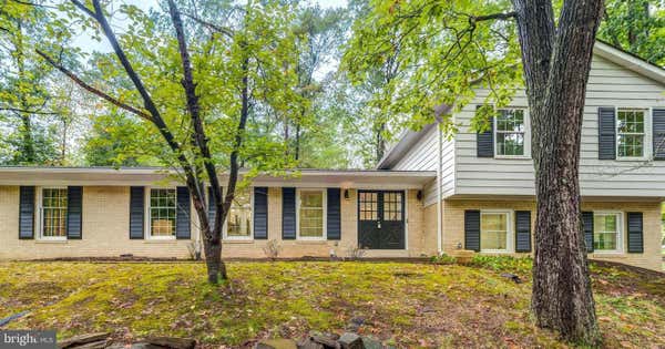 11220 HUNTING HORN LN, RESTON, VA 20191 - Image 1