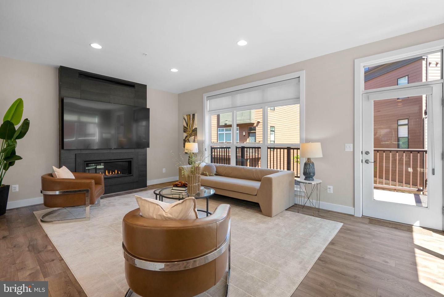 Rockville, Maryland, 20852, United States, 5 Bedrooms Bedrooms, ,5 BathroomsBathrooms,Residential,Active,2044158