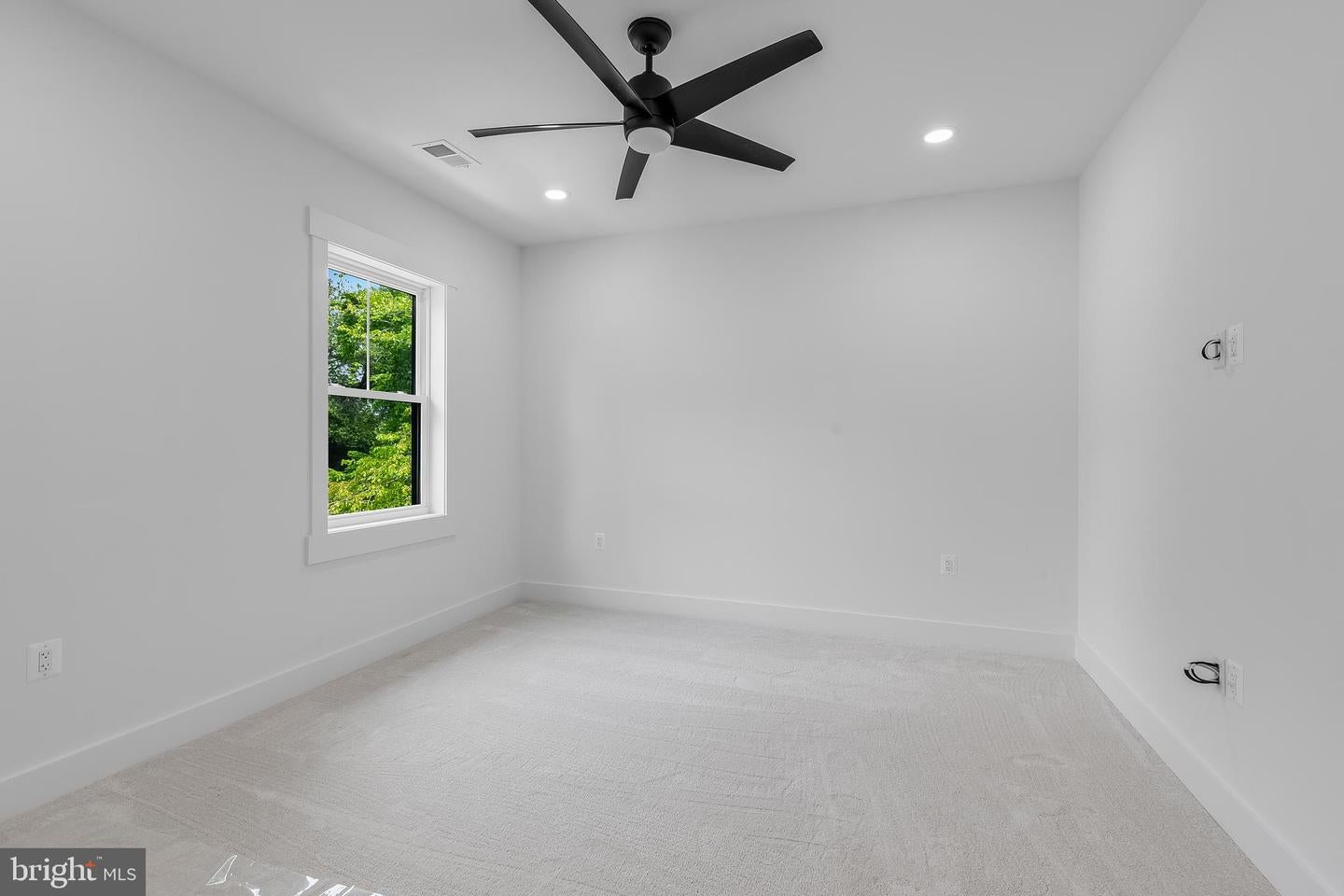 Alexandria, Virginia, 22306, United States, 6 Bedrooms Bedrooms, ,6 BathroomsBathrooms,Residential,Active,1899212