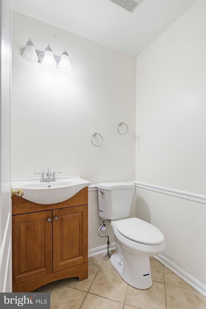 Edgewater, Maryland, 21037, United States, 3 Bedrooms Bedrooms, ,3 BathroomsBathrooms,Residential,Active,2028218