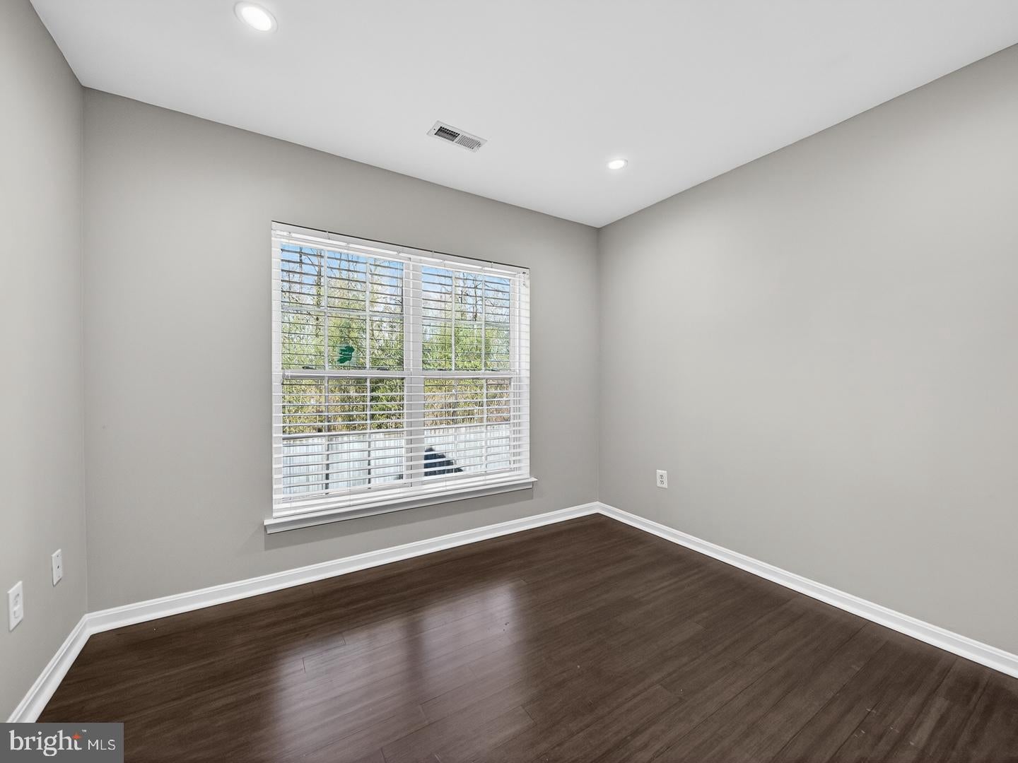 Bethesda, Maryland, 20817, United States, 4 Bedrooms Bedrooms, ,4 BathroomsBathrooms,Residential,Contingent,2006852