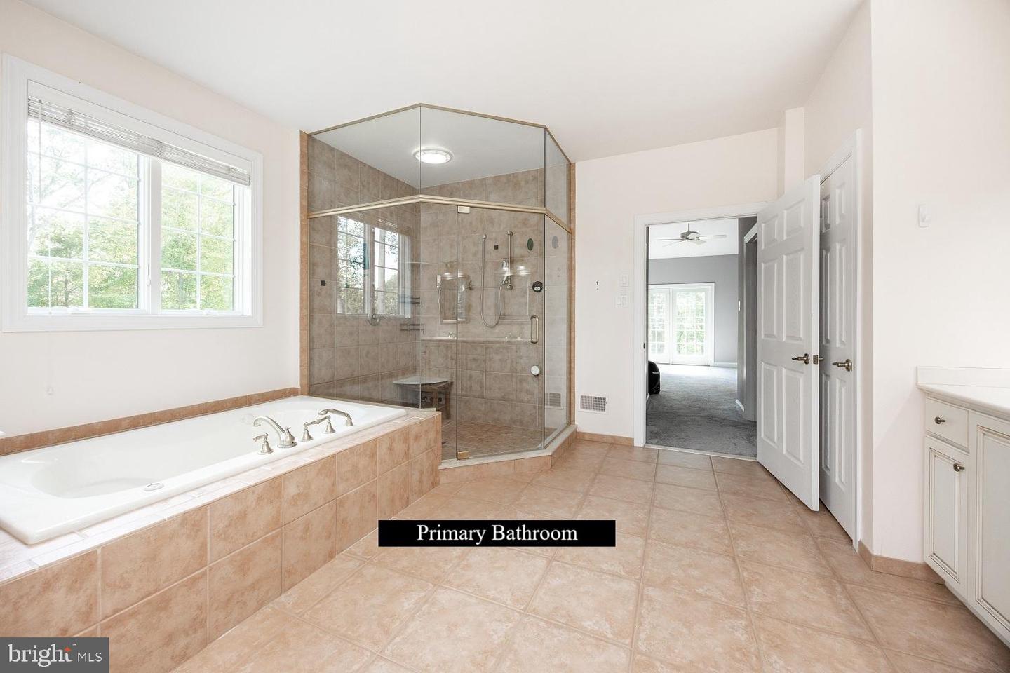 Landenberg, Pennsylvania, 19350, United States, 5 Bedrooms Bedrooms, ,6 BathroomsBathrooms,Residential,Active,1965819