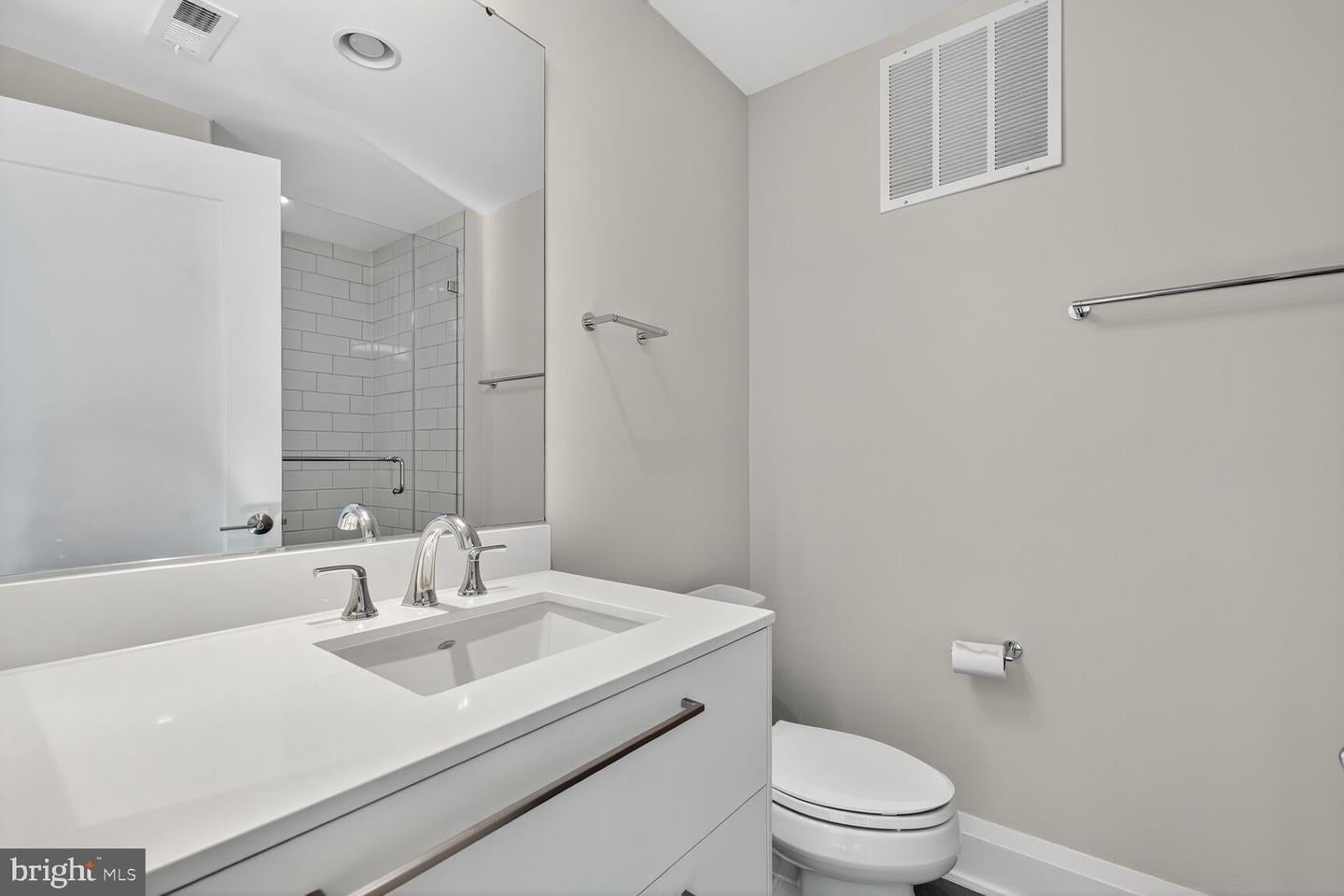 Alexandria, Virginia, 22314, United States, 4 Bedrooms Bedrooms, ,5 BathroomsBathrooms,Residential,Active,1959984