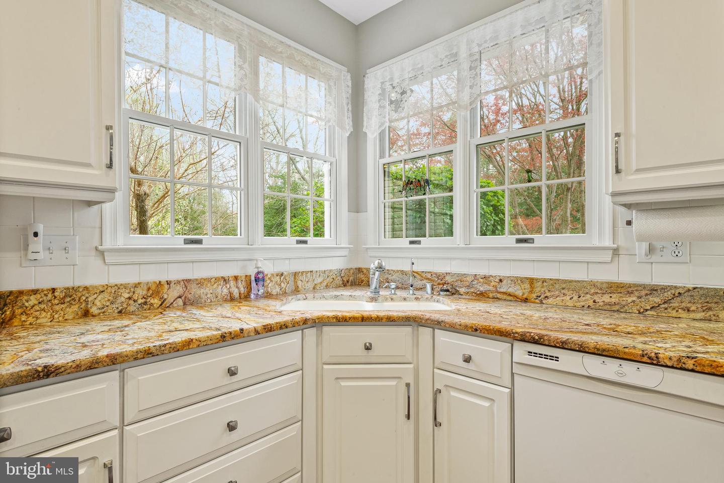 Annapolis, Maryland, 21403, United States, 4 Bedrooms Bedrooms, ,3 BathroomsBathrooms,Residential,Active,1941139