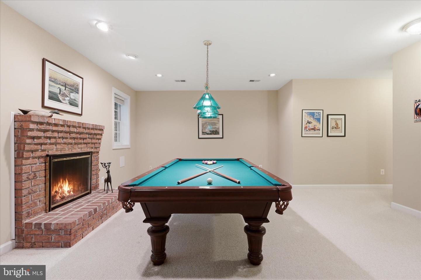 Oakton, Virginia, 22124, United States, 5 Bedrooms Bedrooms, ,5 BathroomsBathrooms,Residential,Pending,2045766