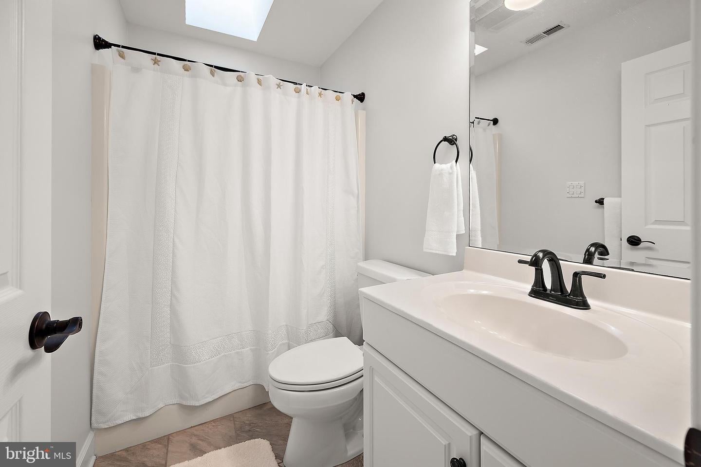 Berlin, Maryland, 21811, United States, 3 Bedrooms Bedrooms, ,4 BathroomsBathrooms,Residential,Active,2000216