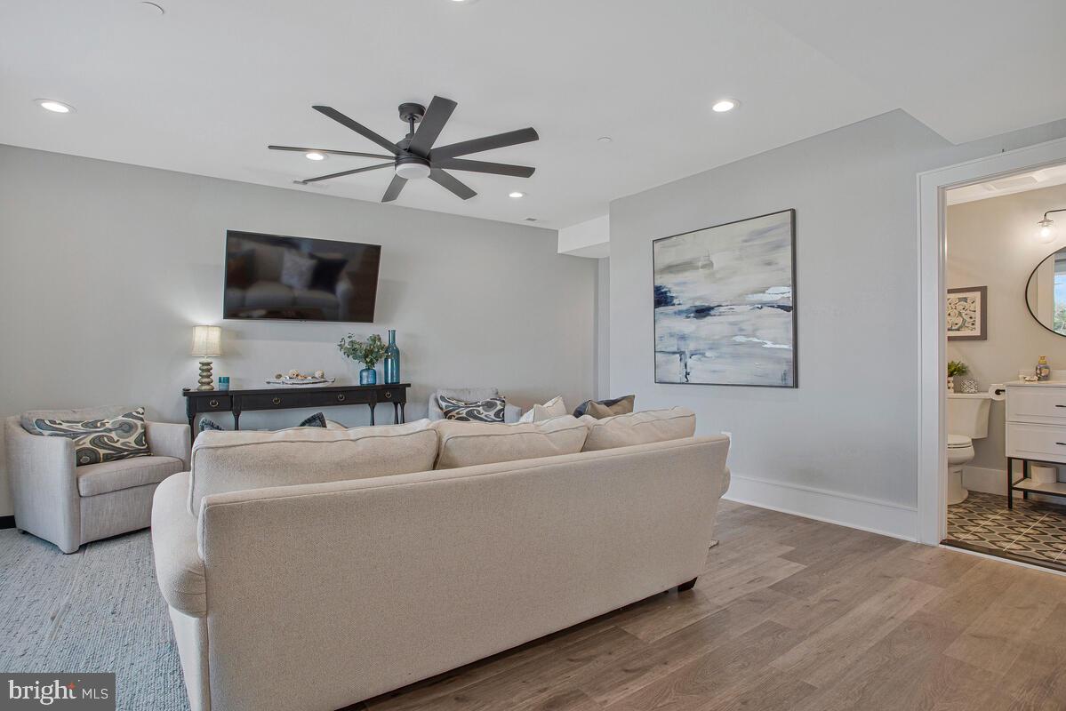 Edgewater, Maryland, 21037, United States, 4 Bedrooms Bedrooms, ,4 BathroomsBathrooms,Residential,Active,2008695