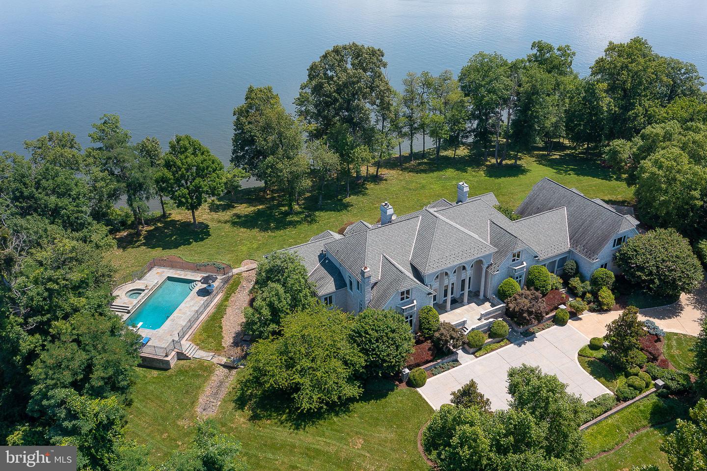 Lorton, Virginia, 22079, United States, 6 Bedrooms Bedrooms, ,8 BathroomsBathrooms,Residential,Active,1933878