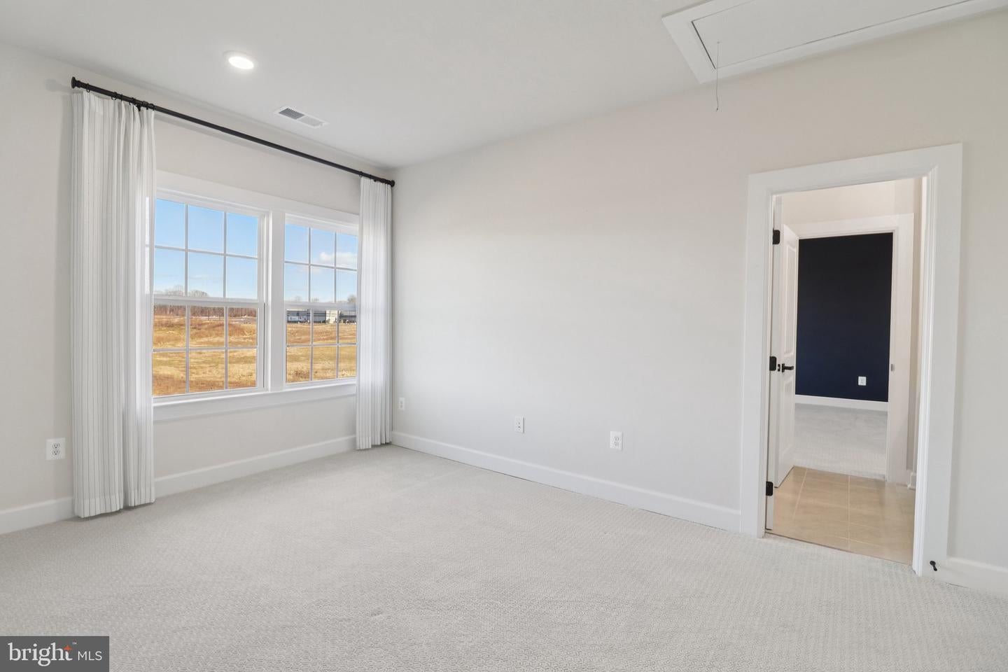 Bowie, Maryland, 20716, United States, 5 Bedrooms Bedrooms, ,5 BathroomsBathrooms,Residential,Active,2006775