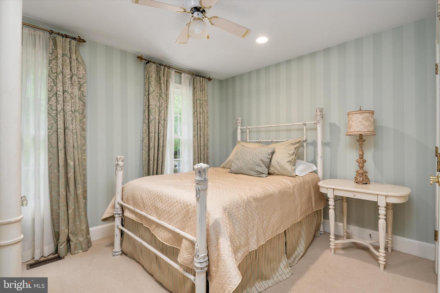 Rockville, Maryland, 20852, United States, 4 Bedrooms Bedrooms, ,4 BathroomsBathrooms,Residential,Active,2045026