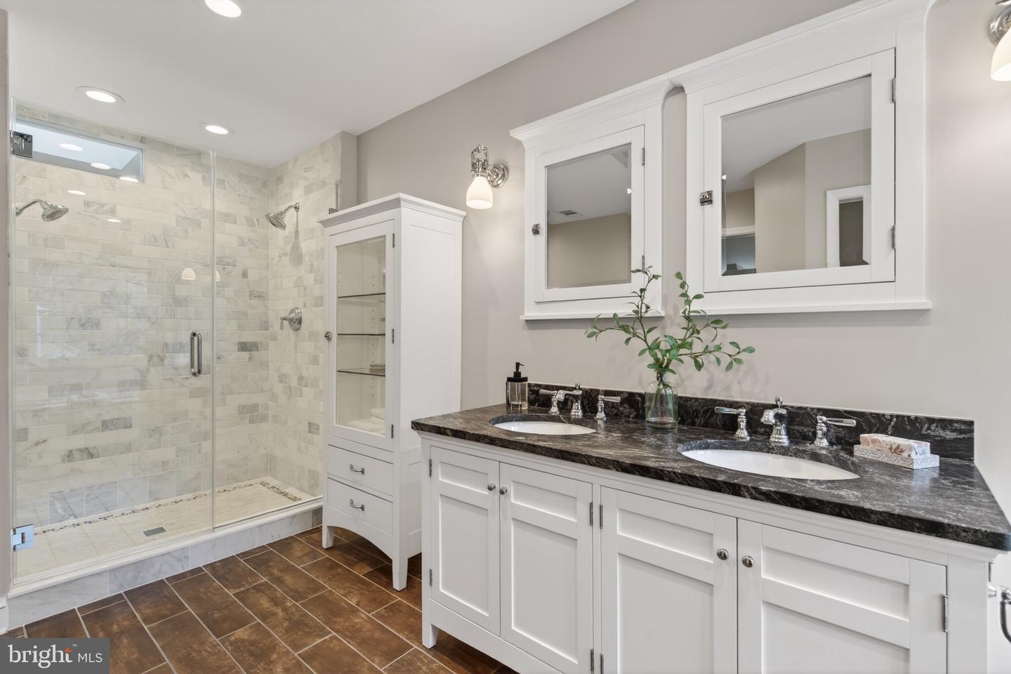 Fairfax Station, Virginia, 22039, United States, 5 Bedrooms Bedrooms, ,5 BathroomsBathrooms,Residential,Pending,2045787