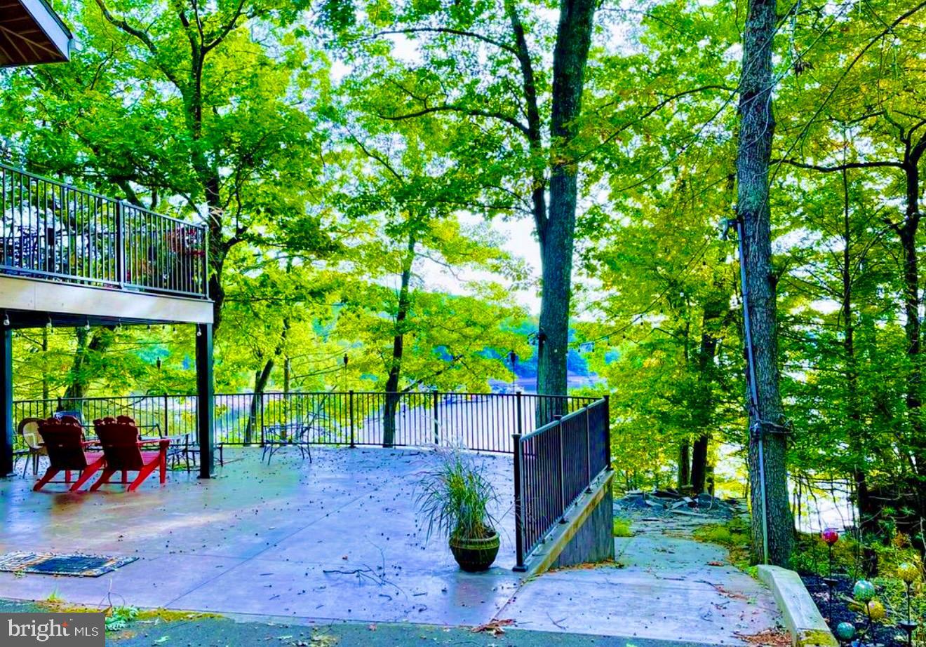 Lakeville, Pennsylvania, 18438, United States, 4 Bedrooms Bedrooms, ,2 BathroomsBathrooms,Residential,Active,2007650