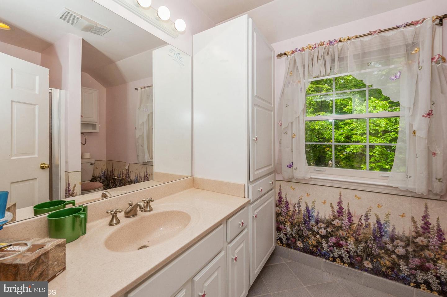 Pikesville, Maryland, 21208, United States, ,6 BathroomsBathrooms,Residential,Pending,1702885