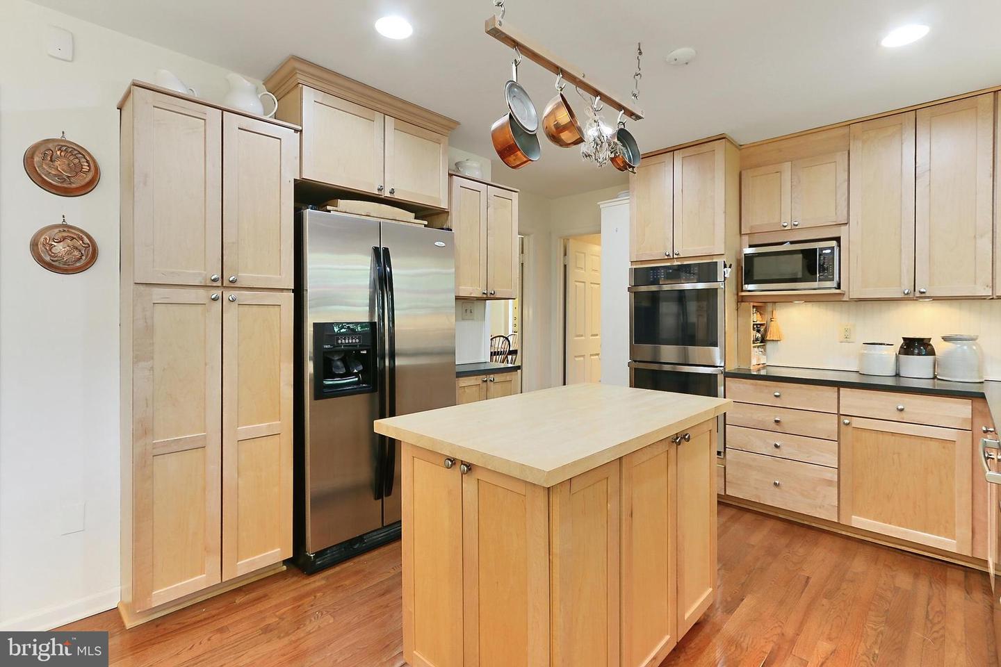 Fairfax, Virginia, 22032, United States, 4 Bedrooms Bedrooms, ,3 BathroomsBathrooms,Residential,Active,1810450