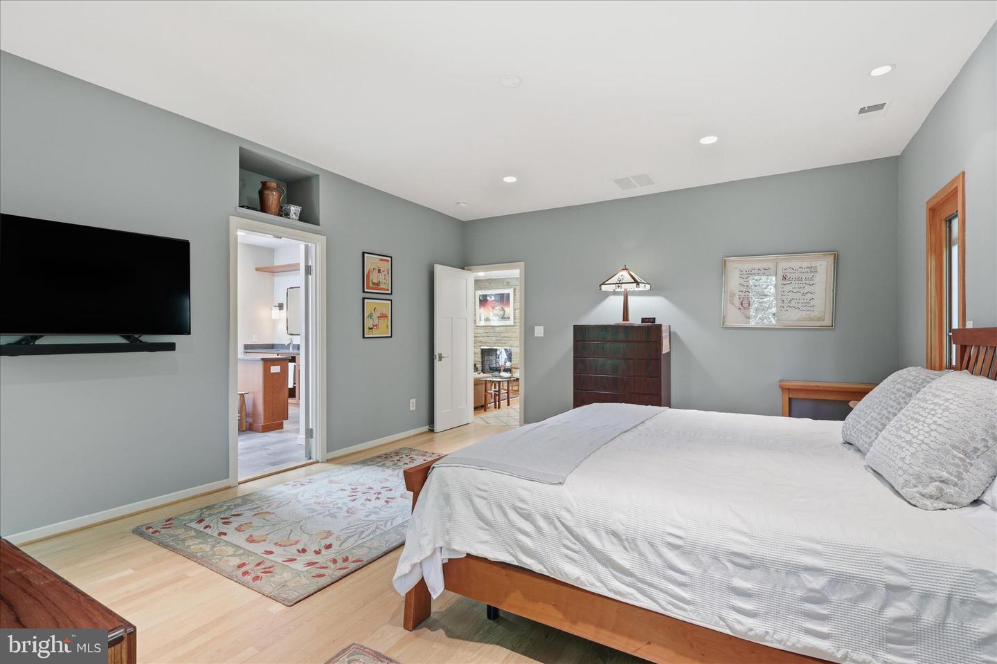 Great Falls, Virginia, 22066, United States, 4 Bedrooms Bedrooms, ,4 BathroomsBathrooms,Residential,Pending,2045715