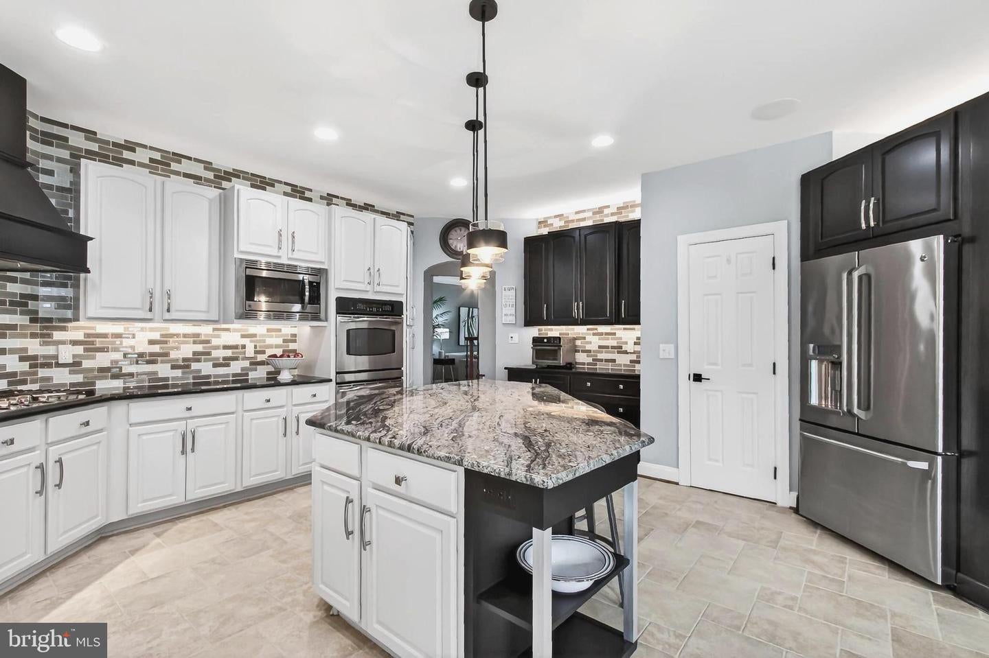 Brambleton, Virginia, 20148, United States, 4 Bedrooms Bedrooms, ,5 BathroomsBathrooms,Residential,Pending,2045666