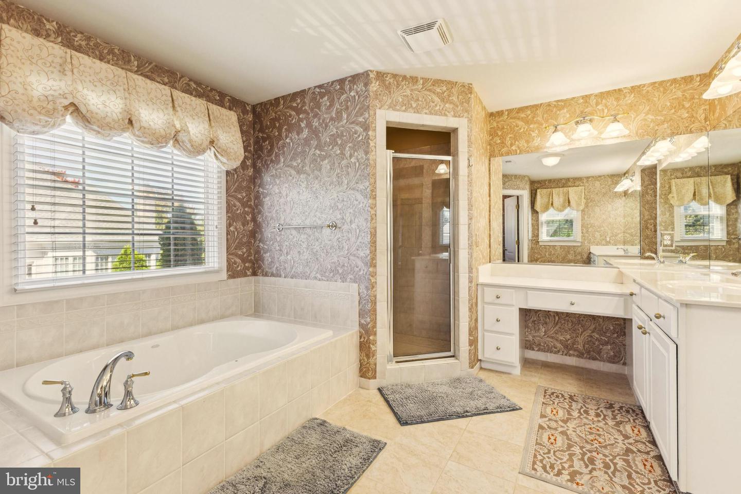 Gainesville, Virginia, 20155, United States, 5 Bedrooms Bedrooms, ,5 BathroomsBathrooms,Residential,Active,1929794
