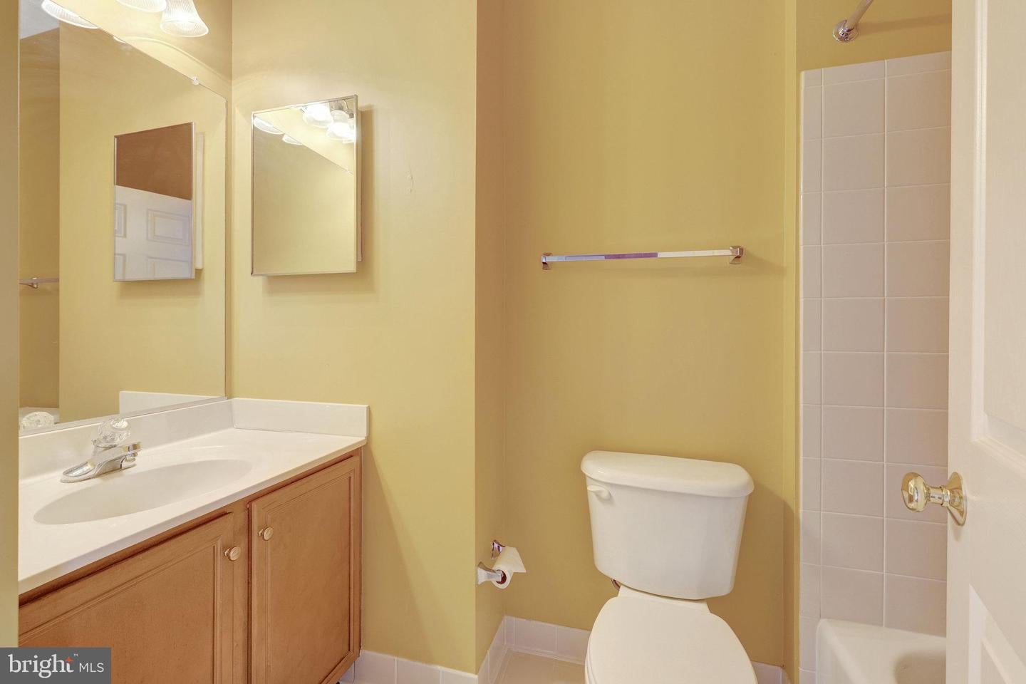 Leesburg, Virginia, 20175, United States, 4 Bedrooms Bedrooms, ,5 BathroomsBathrooms,Residential,Active,1894598