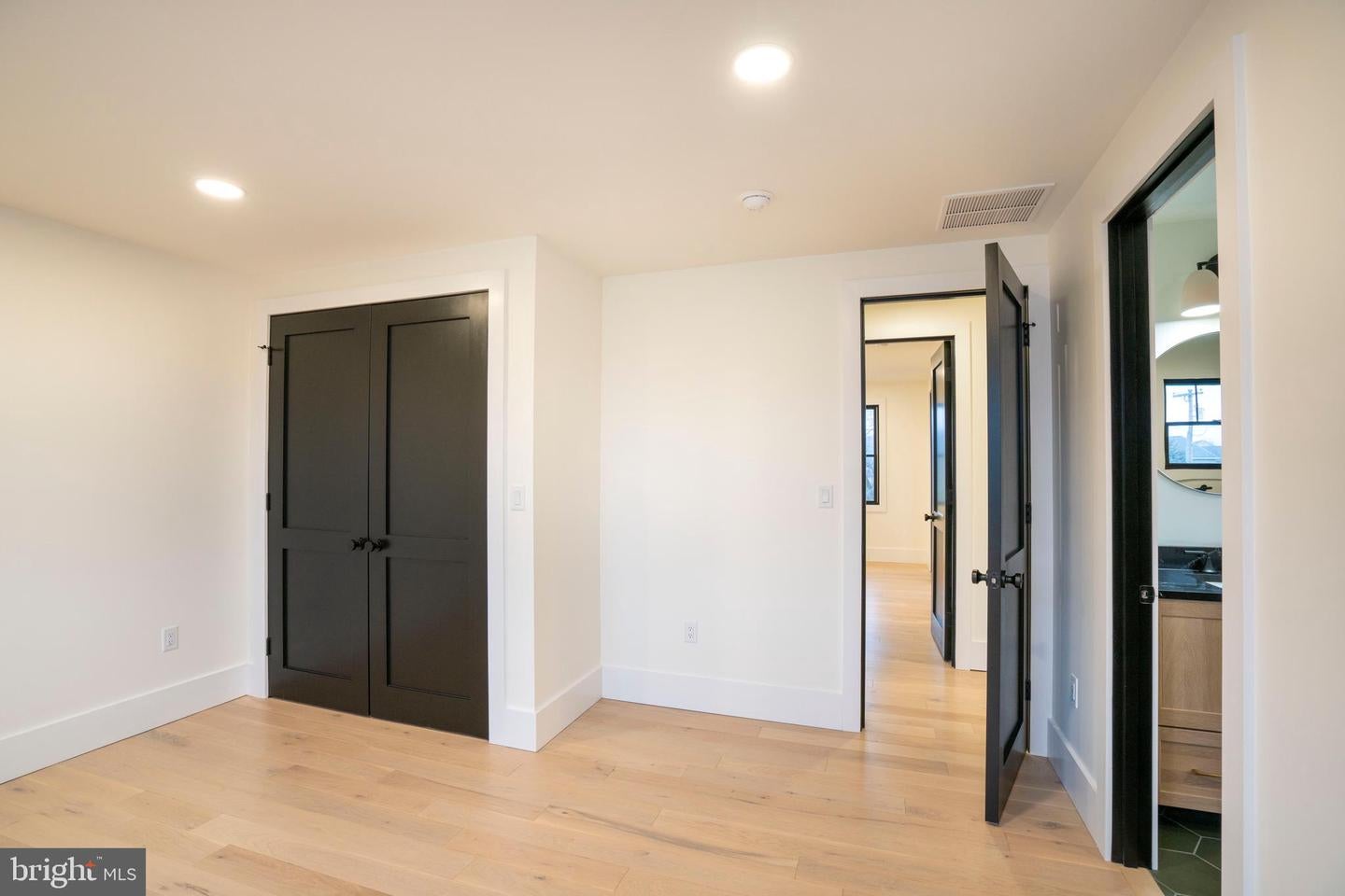 State College, Pennsylvania, 16801, United States, 5 Bedrooms Bedrooms, ,5 BathroomsBathrooms,Residential,Active,2010175