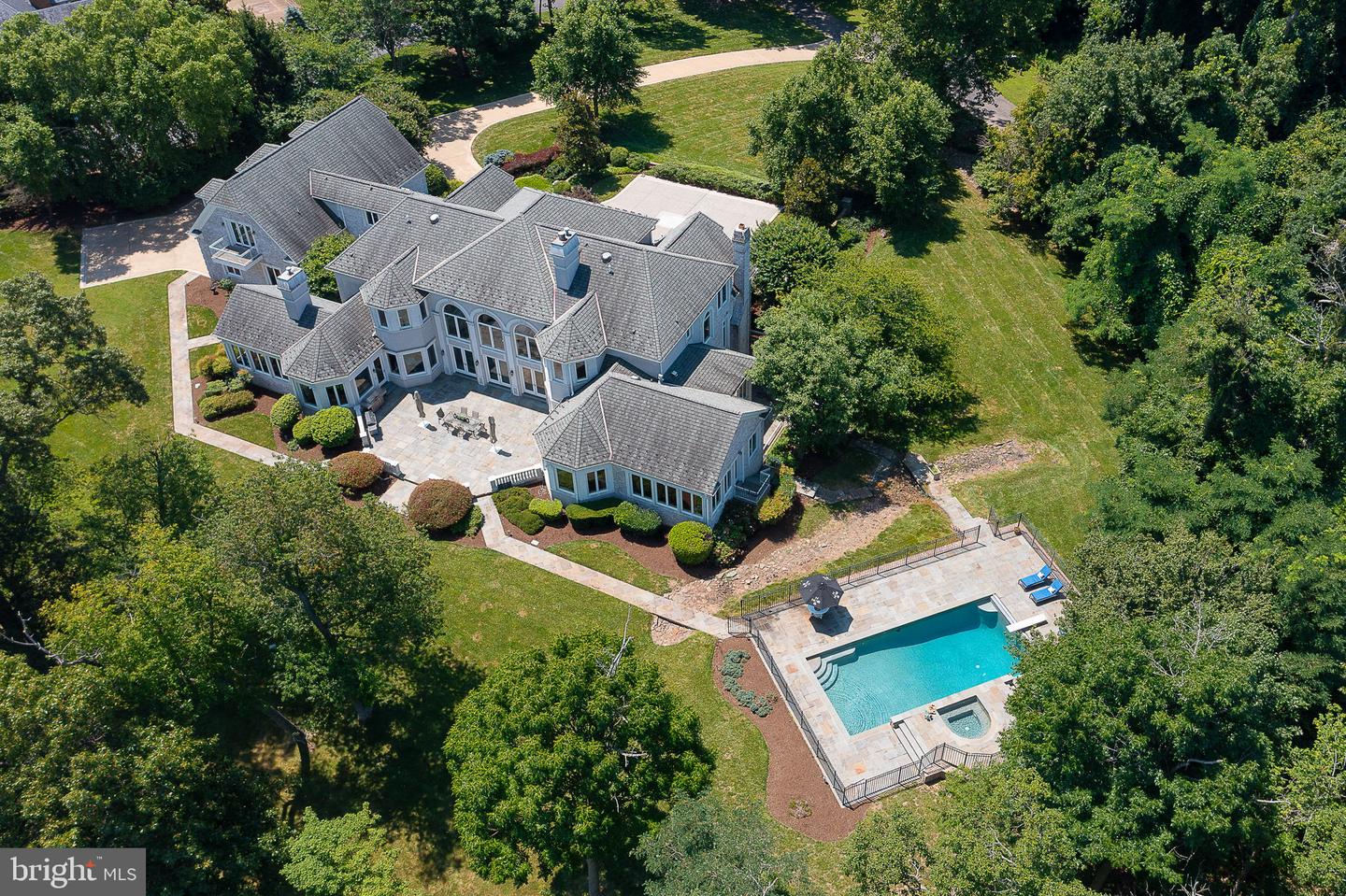 Lorton, Virginia, 22079, United States, 6 Bedrooms Bedrooms, ,8 BathroomsBathrooms,Residential,Active,1933878