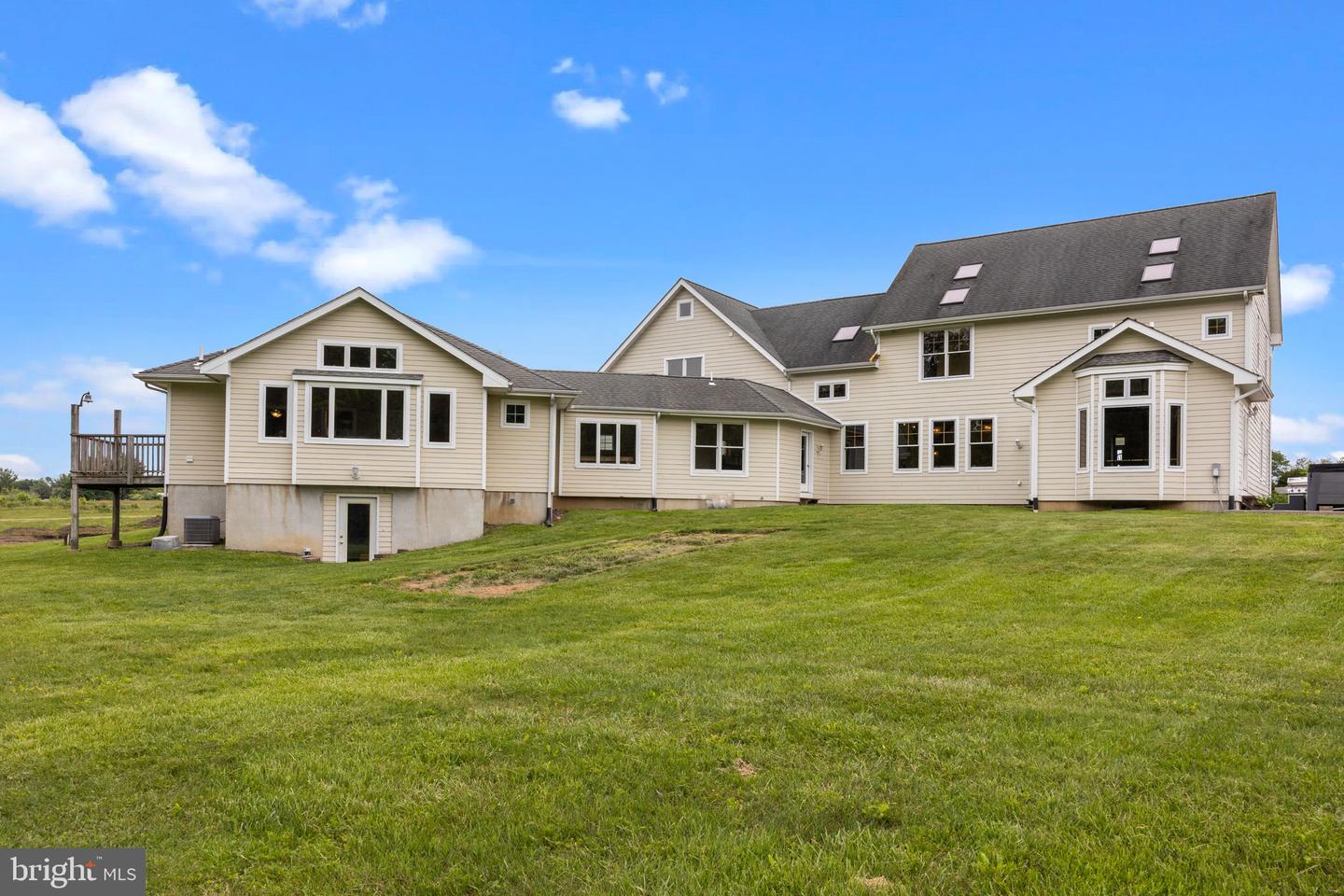 Lambertville, New Jersey, 08530, United States, 6 Bedrooms Bedrooms, ,5 BathroomsBathrooms,Residential,Active,1843838