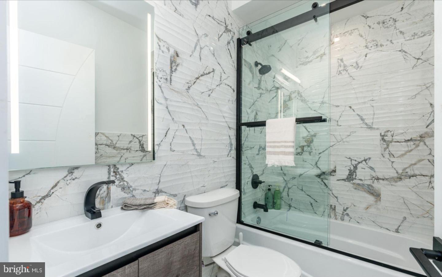 Philadelphia, Pennsylvania, 19125, United States, 4 Bedrooms Bedrooms, ,4 BathroomsBathrooms,Residential,Active,2008922