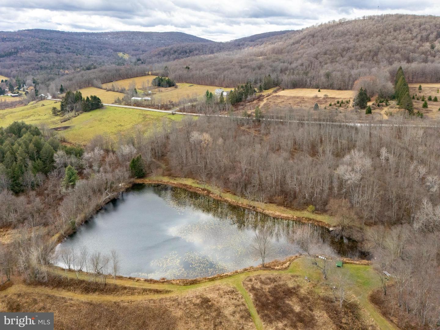 Waymart, Pennsylvania, 18472, United States, 4 Bedrooms Bedrooms, ,2 BathroomsBathrooms,Residential,Active,2007156