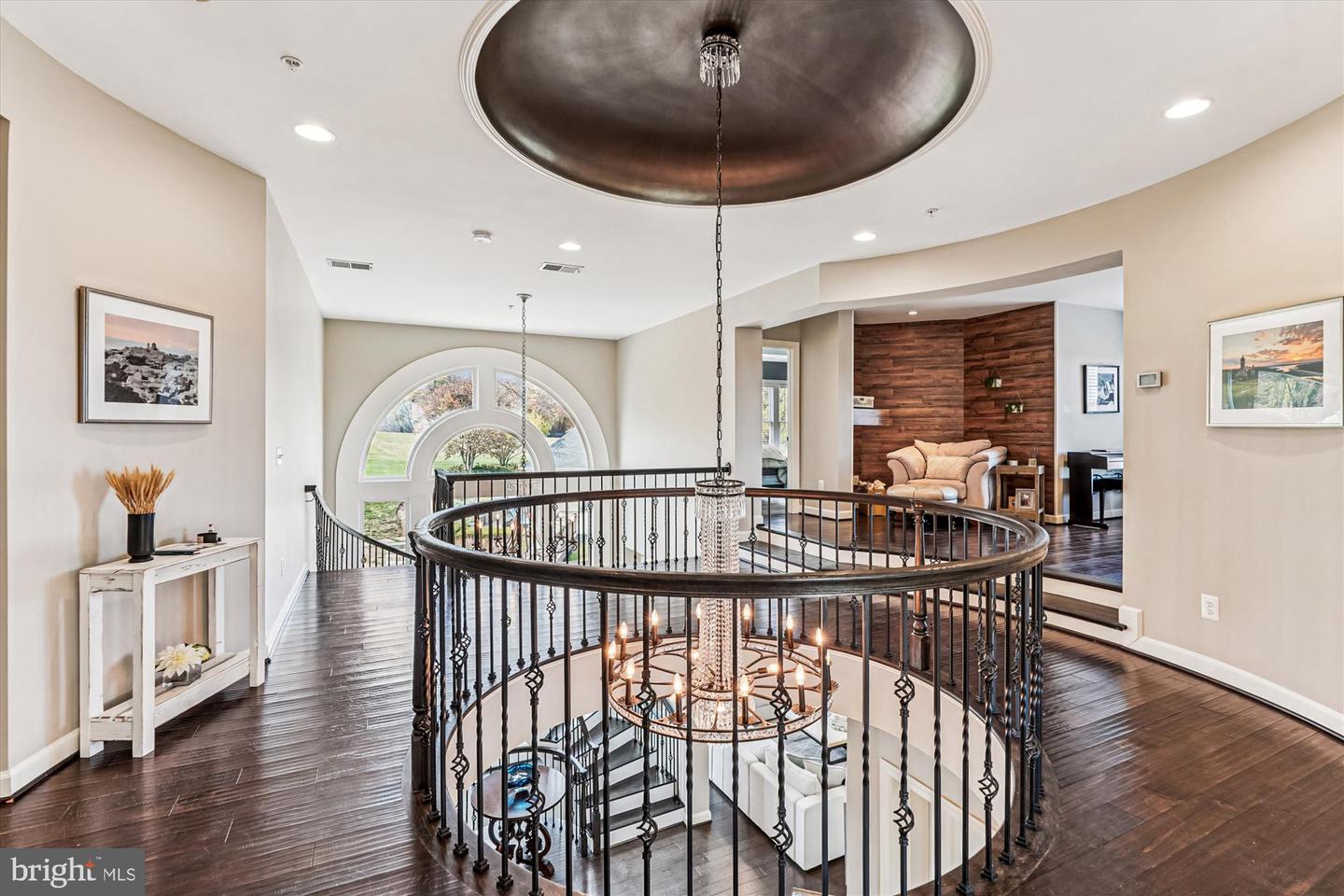 Leesburg, Virginia, 20175, United States, 5 Bedrooms Bedrooms, ,6 BathroomsBathrooms,Residential,Active,1987213