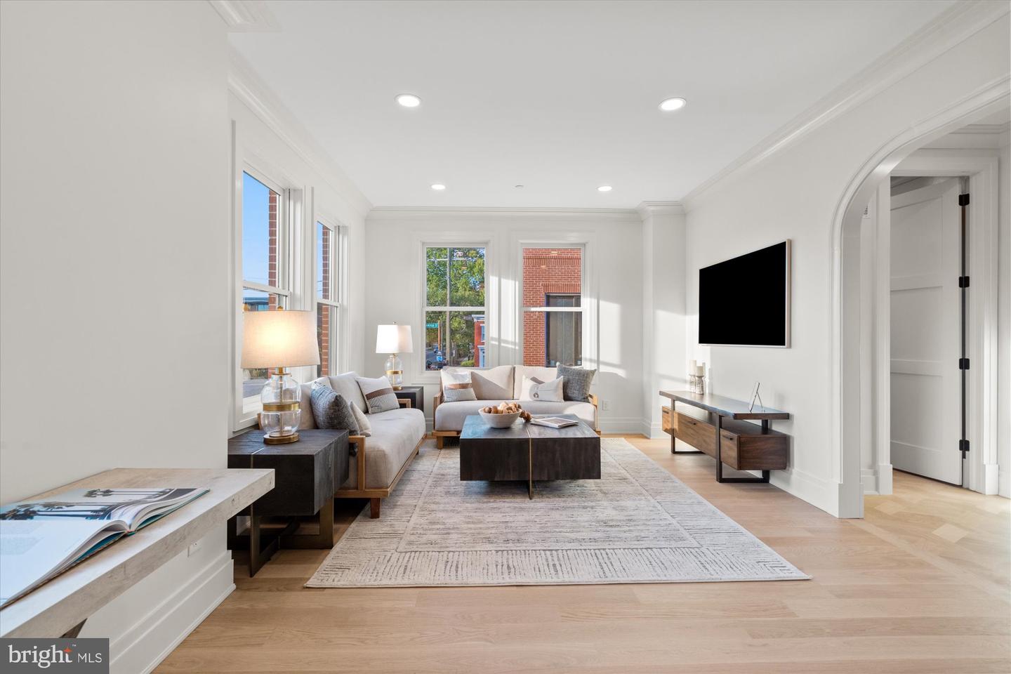 Alexandria, Virginia, 22314, United States, 4 Bedrooms Bedrooms, ,5 BathroomsBathrooms,Residential,Active,1954312