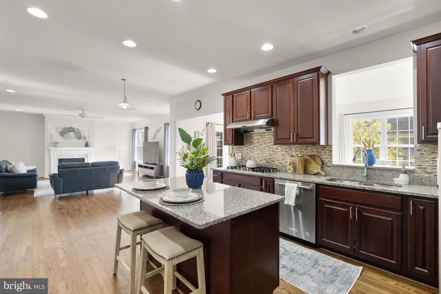 Clarksburg, Maryland, 20871, United States, 4 Bedrooms Bedrooms, ,4 BathroomsBathrooms,Residential,Active,2037095