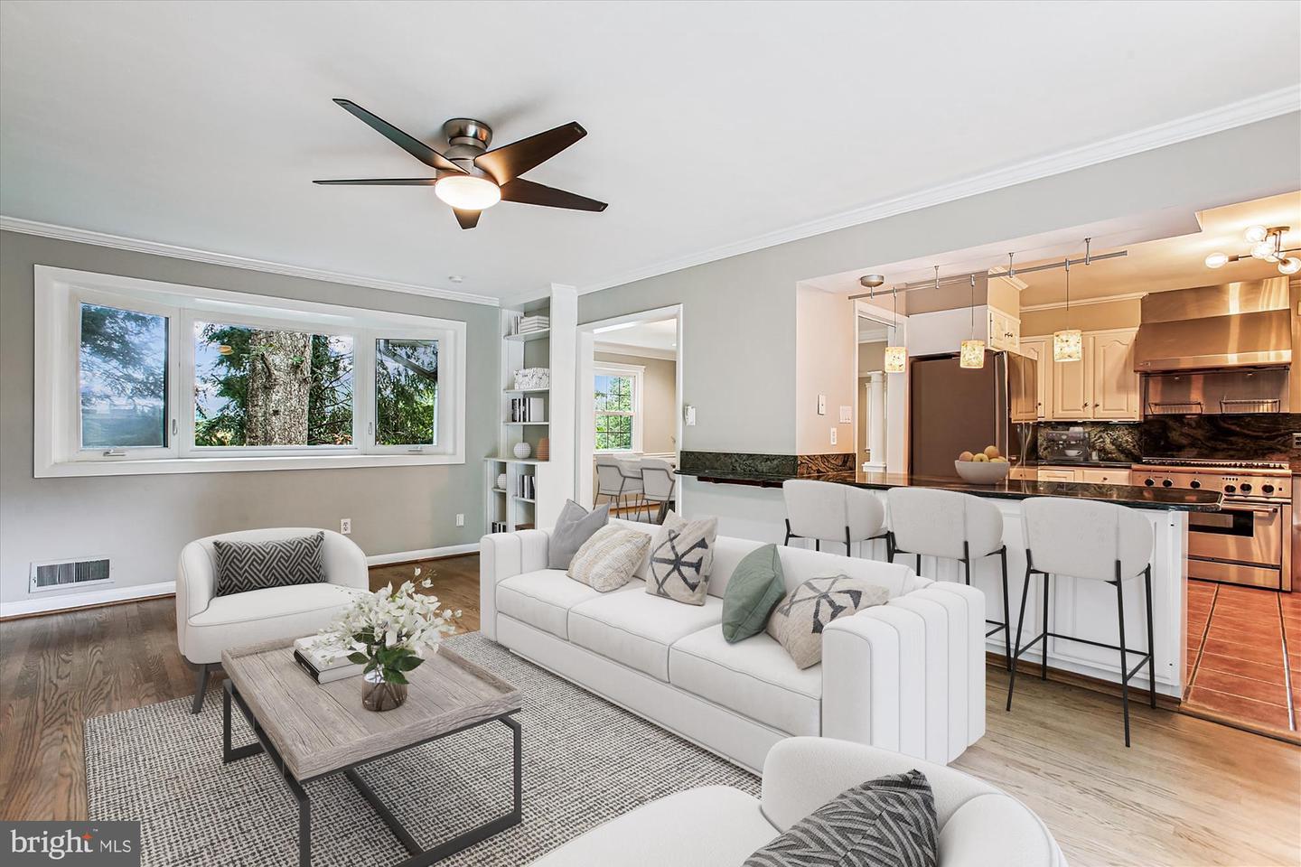 Arlington, Virginia, 22202, United States, 5 Bedrooms Bedrooms, ,3 BathroomsBathrooms,Residential,Active,1926909