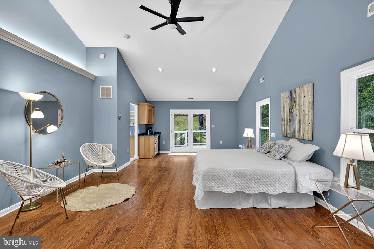 Lovettsville, Virginia, 20180, United States, ,2 BathroomsBathrooms,Residential,Active,1954034