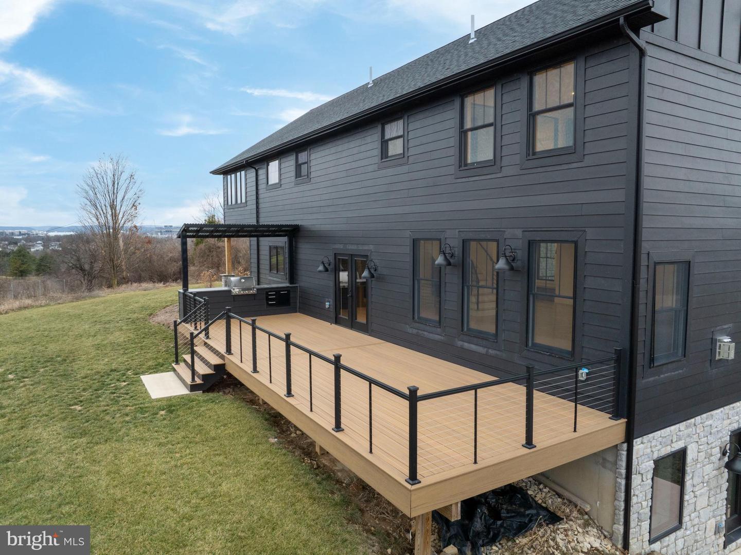 State College, Pennsylvania, 16801, United States, 5 Bedrooms Bedrooms, ,5 BathroomsBathrooms,Residential,Active,2010175