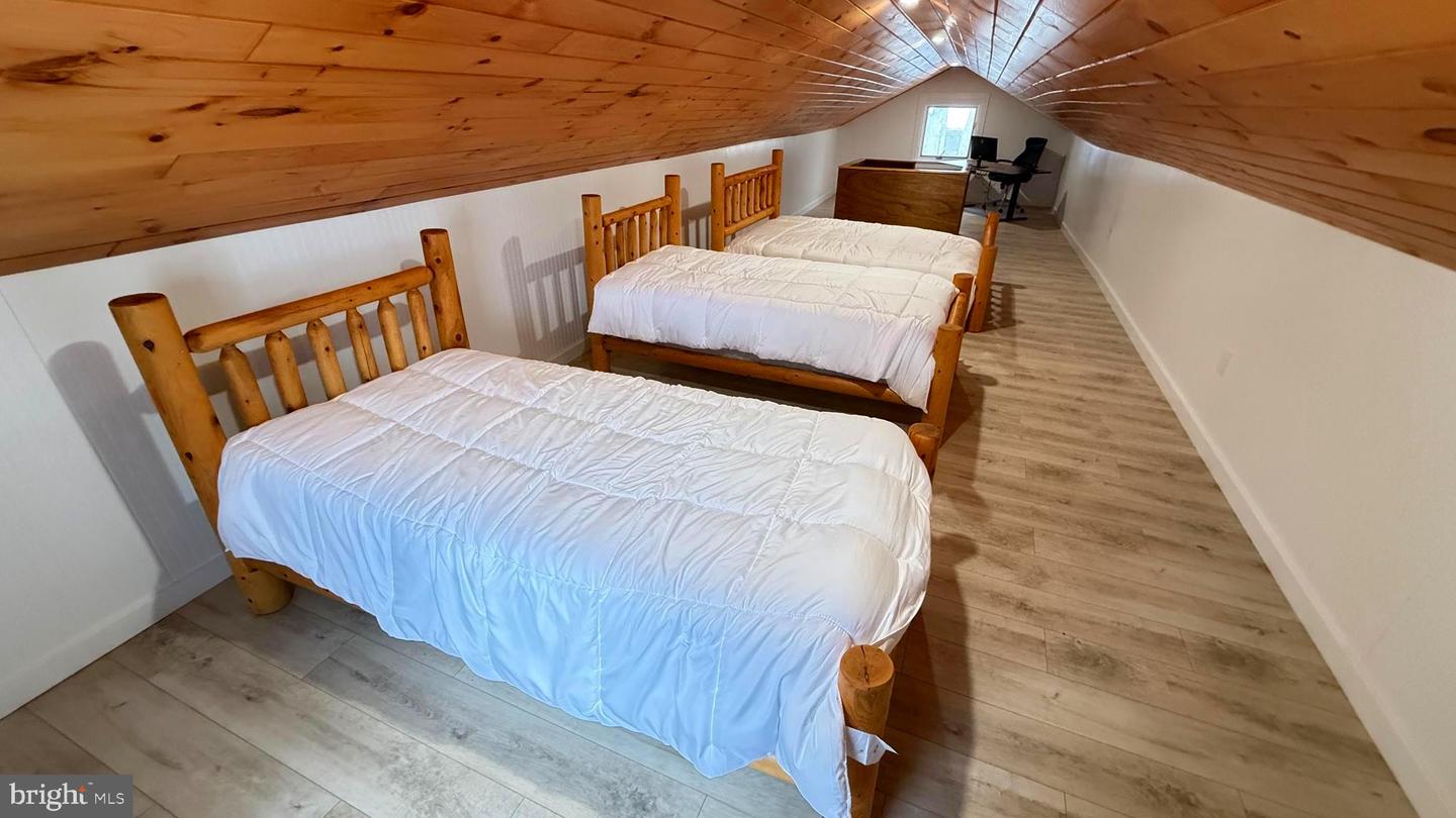 Lakeville, Pennsylvania, 18438, United States, 4 Bedrooms Bedrooms, ,2 BathroomsBathrooms,Residential,Active,2007650