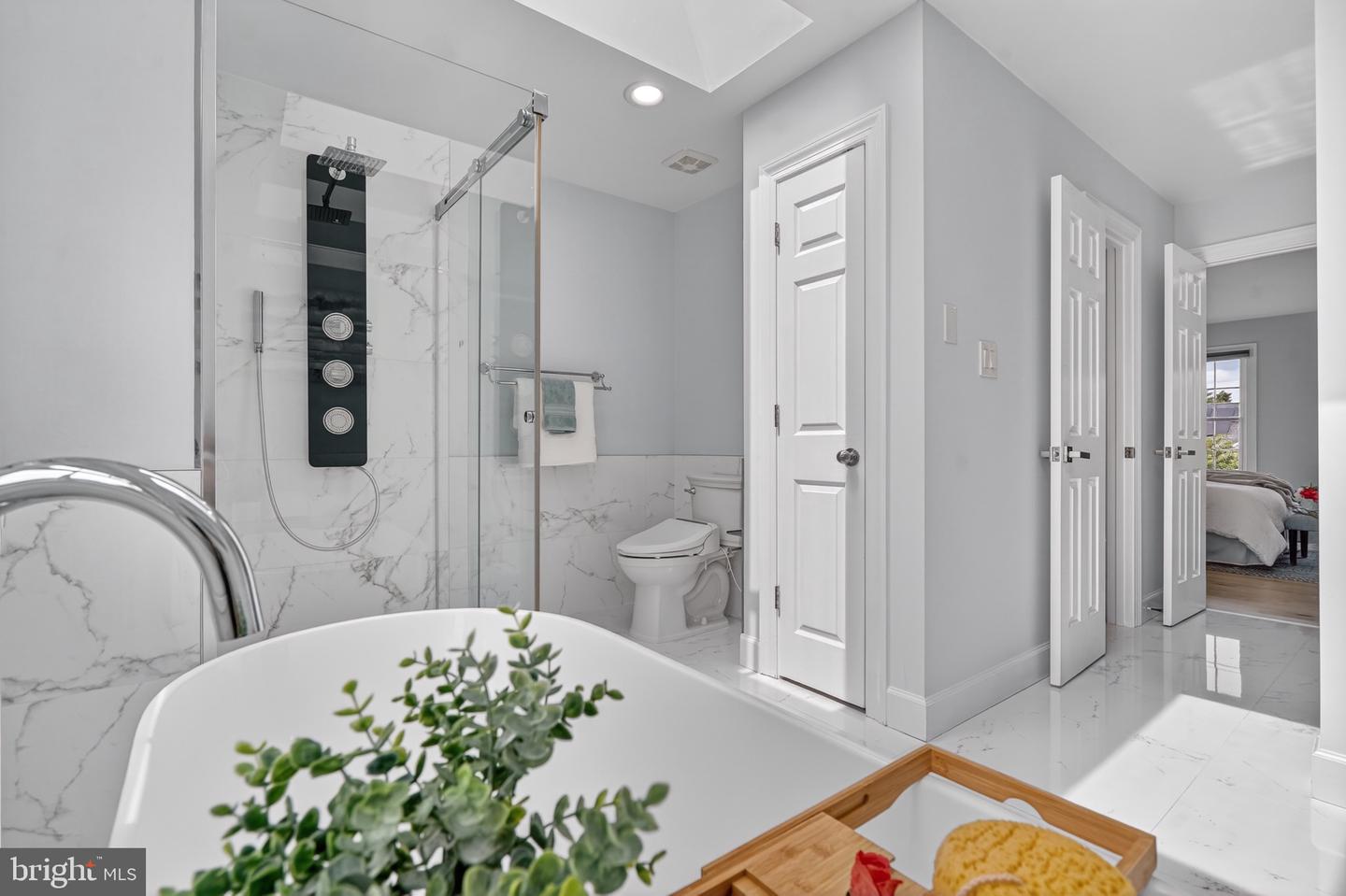 North Potomac, Maryland, 20878, United States, 4 Bedrooms Bedrooms, ,4 BathroomsBathrooms,Residential,Active,2044133