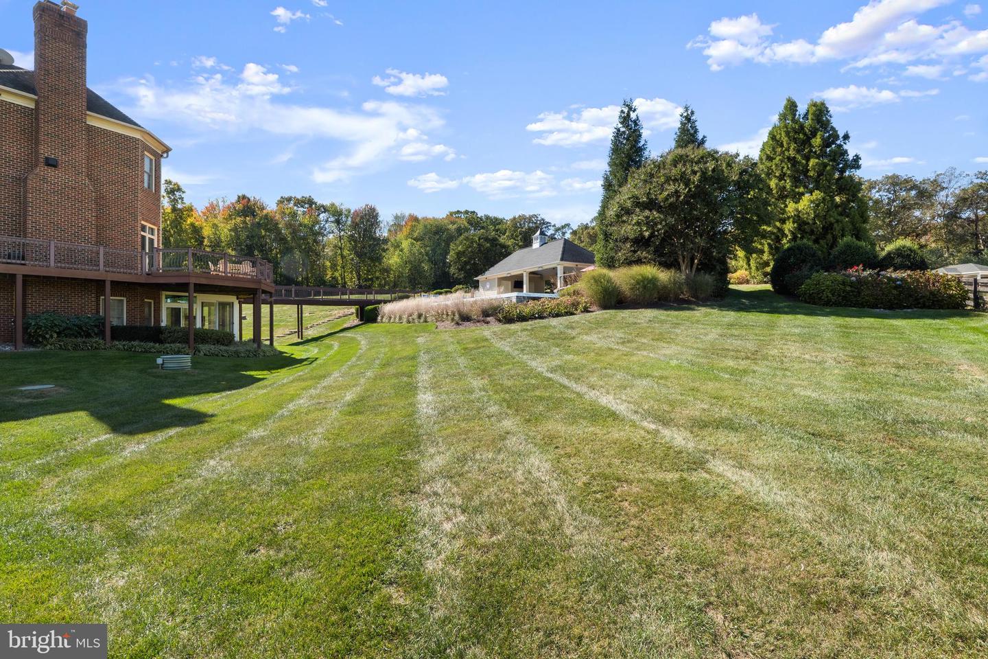 Leesburg, Virginia, 20175, United States, 5 Bedrooms Bedrooms, ,6 BathroomsBathrooms,Residential,Active,1987213