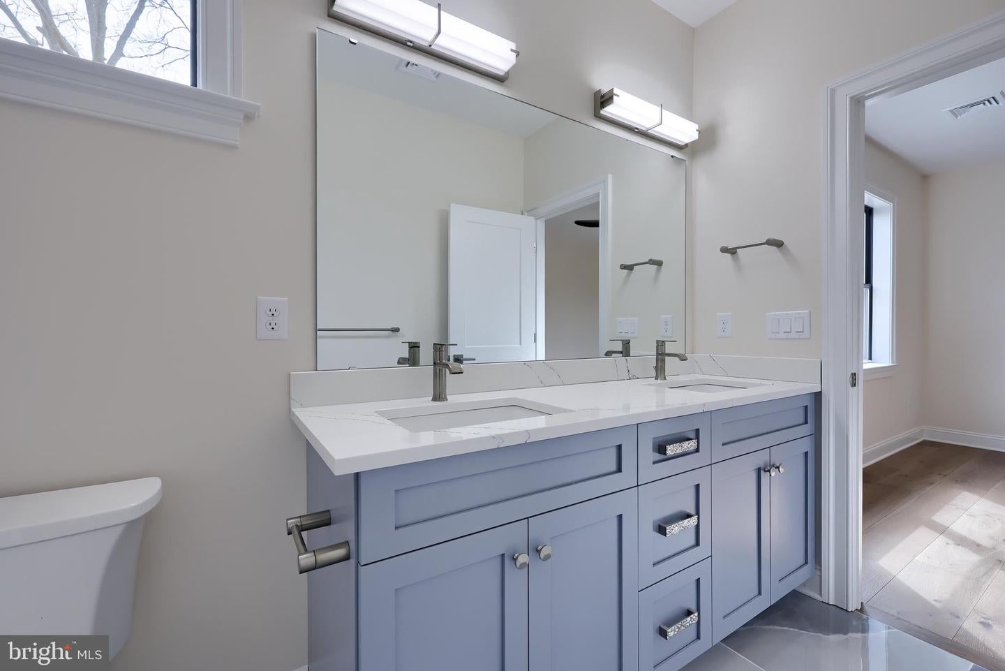 Lancaster, Pennsylvania, 17601, United States, 4 Bedrooms Bedrooms, ,5 BathroomsBathrooms,Residential,Active,1755222