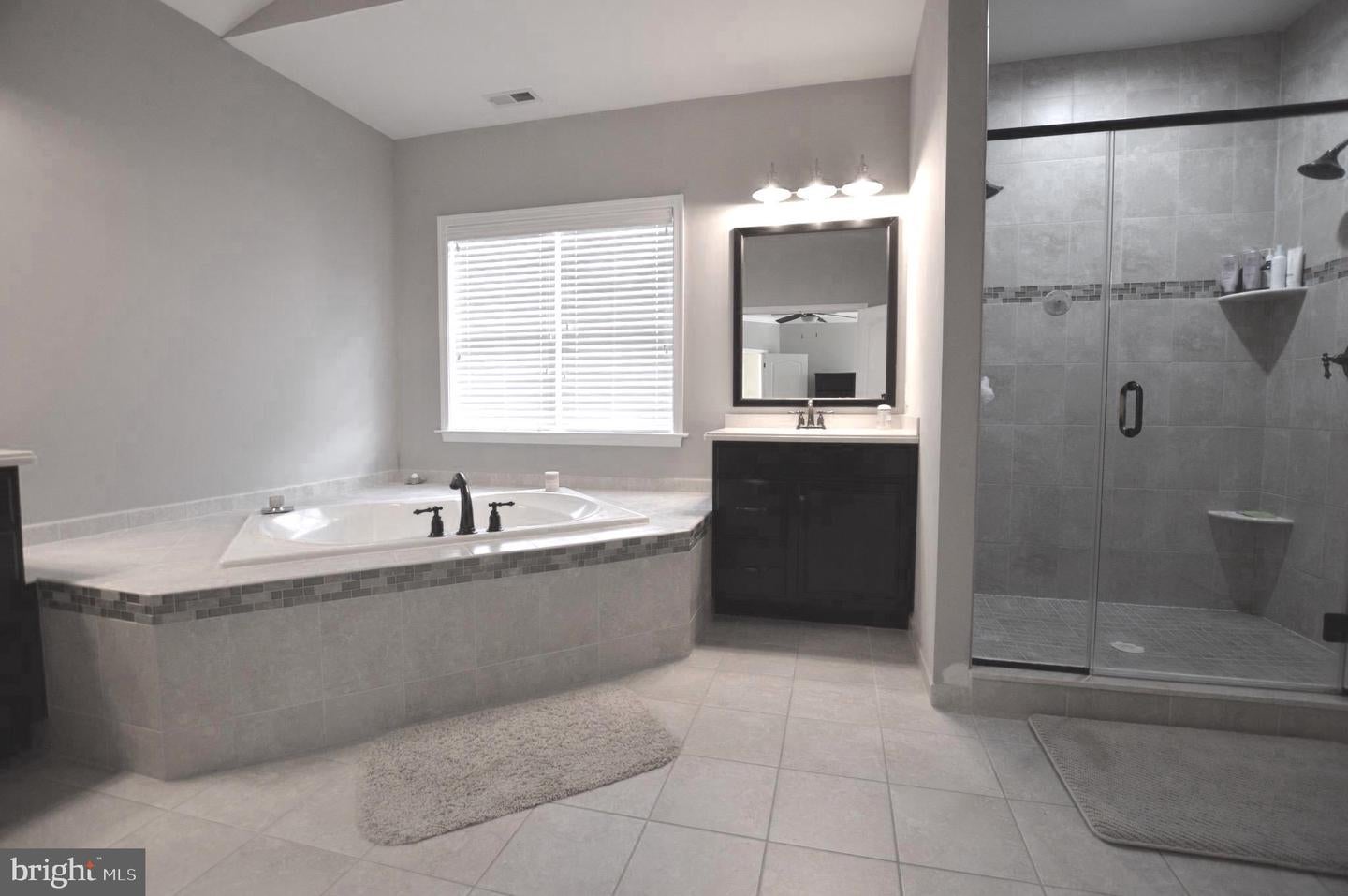 Phoenixville, Pennsylvania, 19460, United States, 4 Bedrooms Bedrooms, ,5 BathroomsBathrooms,Residential,Active,1945485