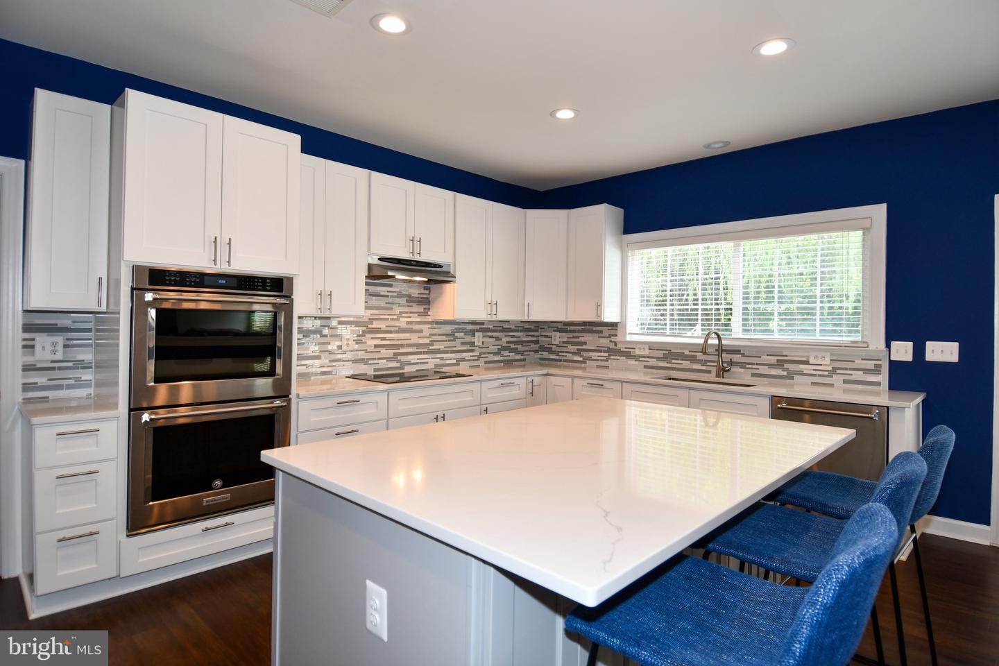 Ashburn, Virginia, 20147, United States, 6 Bedrooms Bedrooms, ,5 BathroomsBathrooms,Residential,Active,1914776