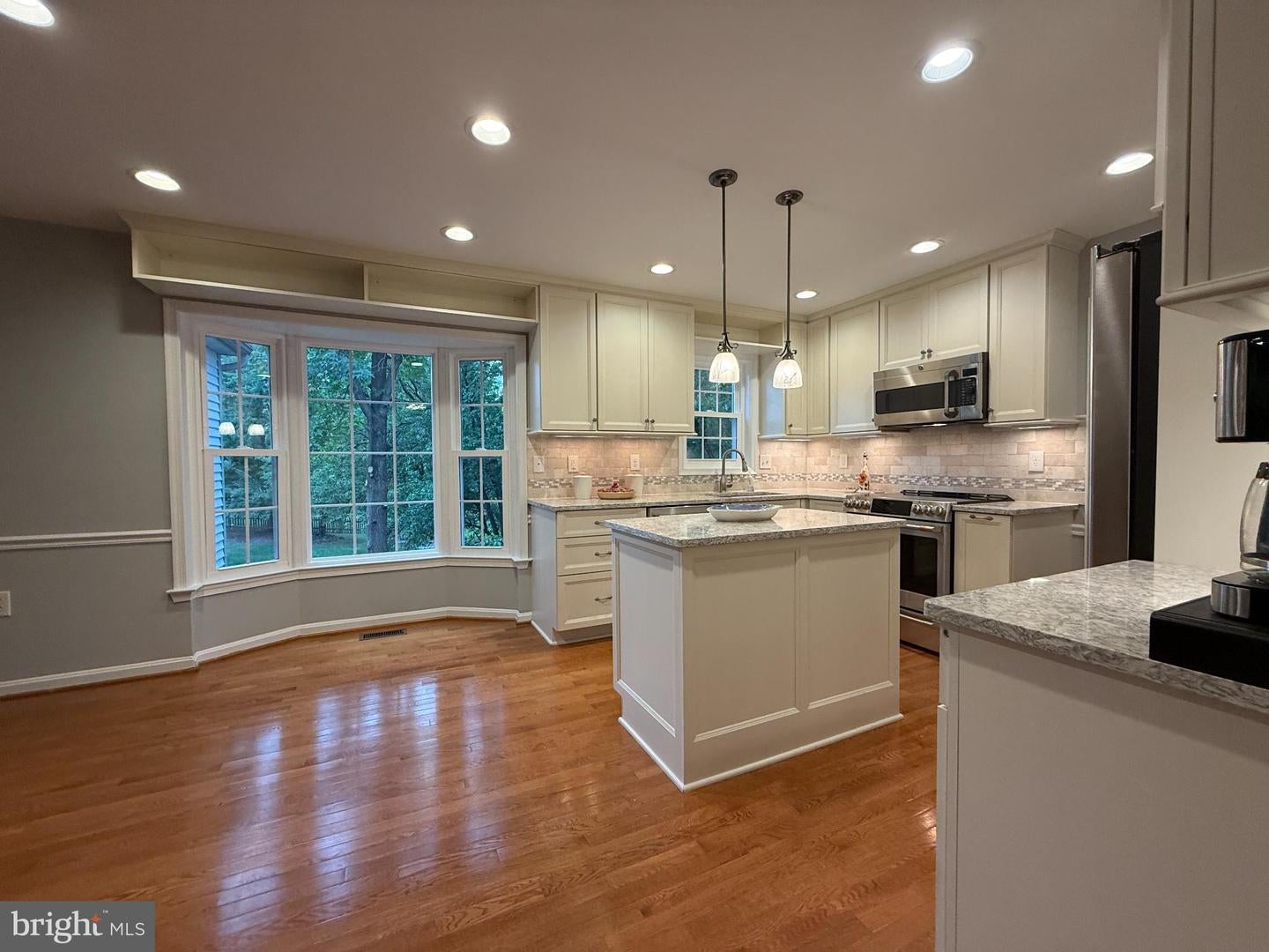 Herndon, Virginia, 20171, United States, 5 Bedrooms Bedrooms, ,3 BathroomsBathrooms,Residential,Active,1961930