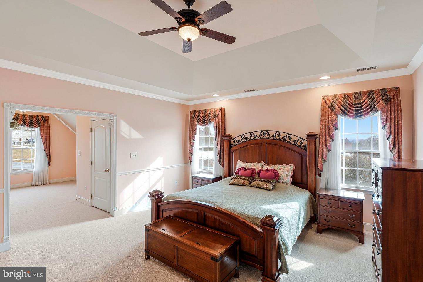 Leesburg, Virginia, 20175, United States, 5 Bedrooms Bedrooms, ,5 BathroomsBathrooms,Residential,Active,2021689