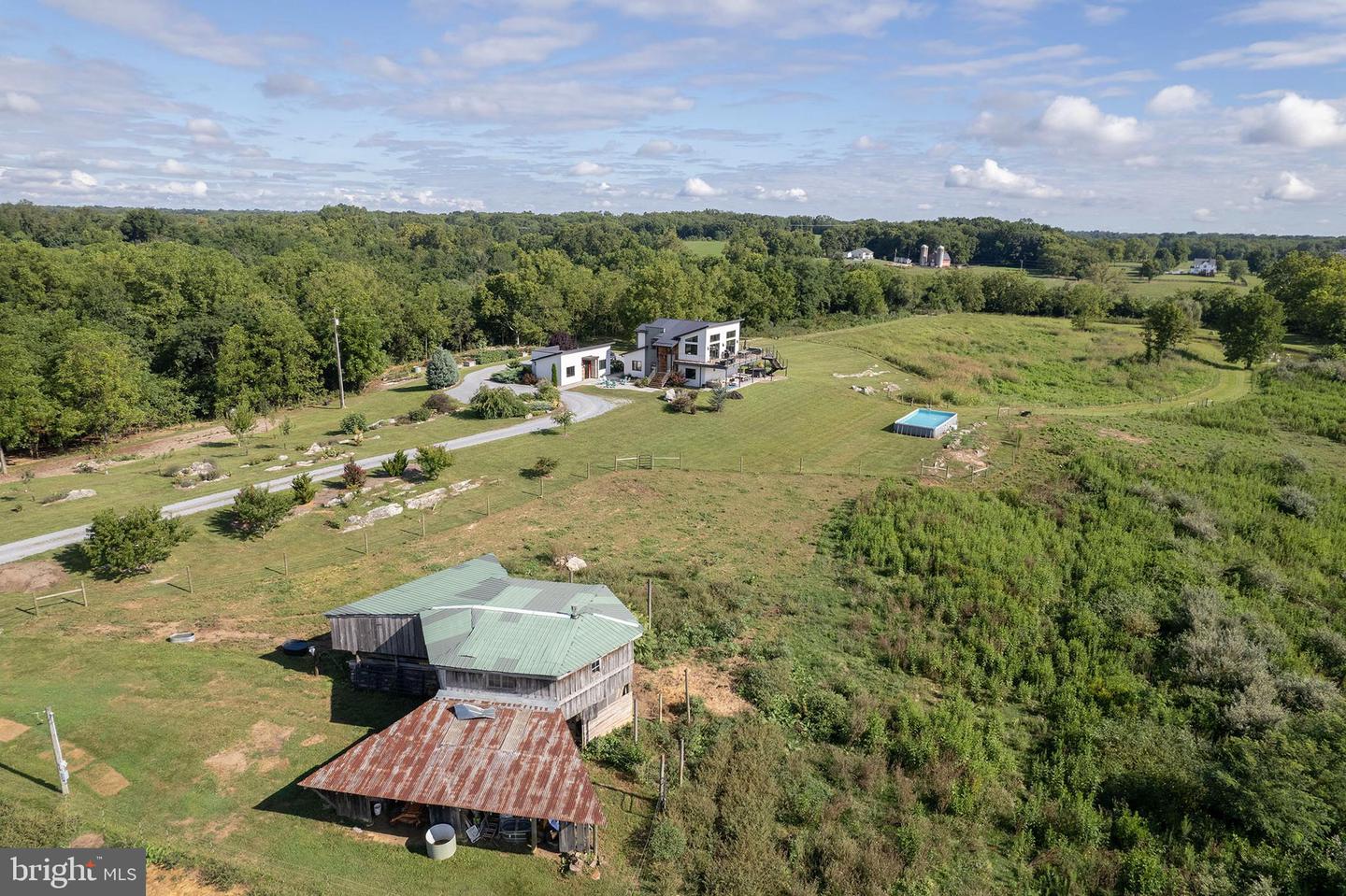 Berryville, Virginia, 22611, United States, 4 Bedrooms Bedrooms, ,4 BathroomsBathrooms,Residential,Active,1945547