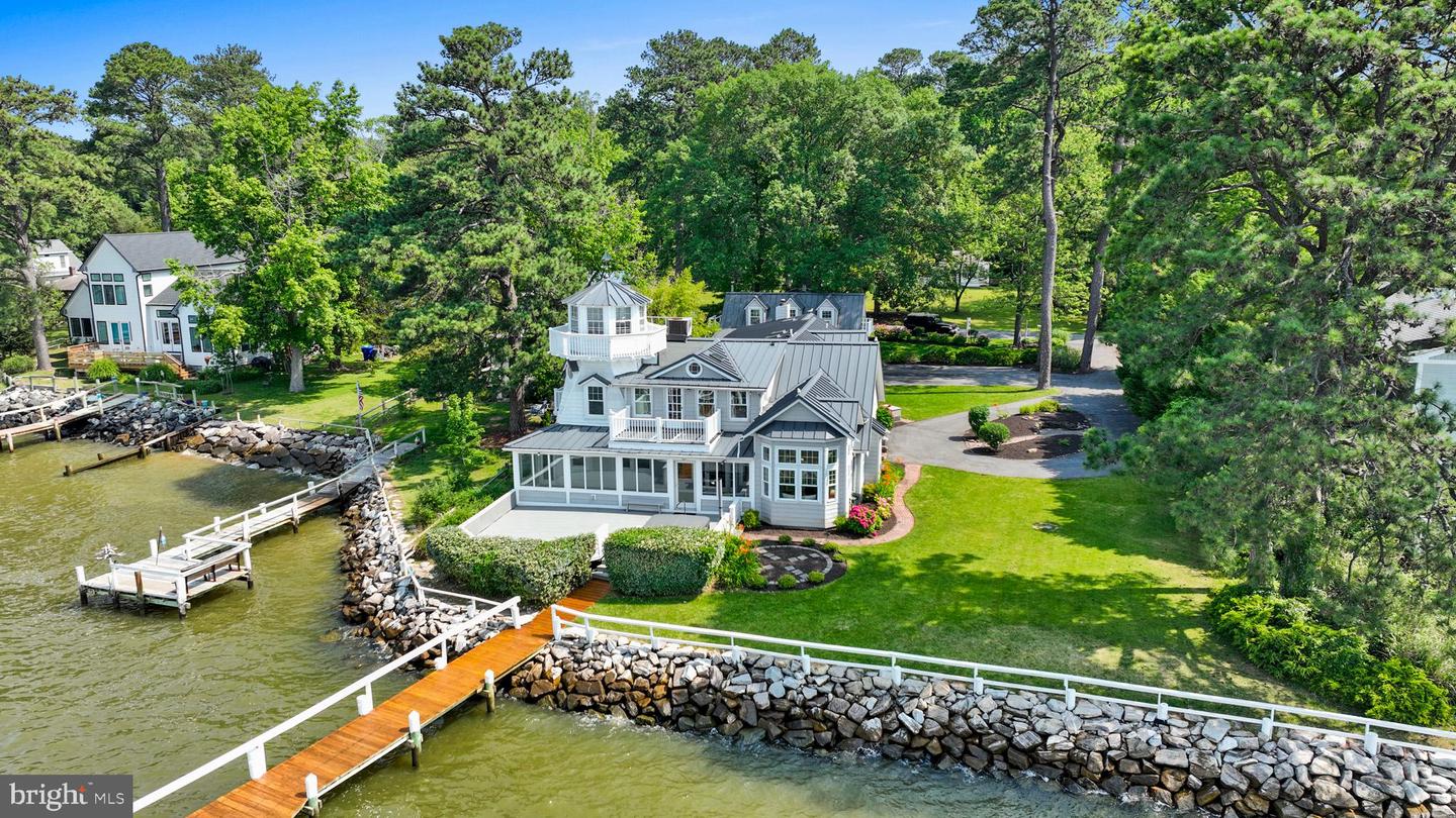 Cobb Island, Maryland, 20625, United States, 6 Bedrooms Bedrooms, ,6 BathroomsBathrooms,Residential,Contingent,1849506