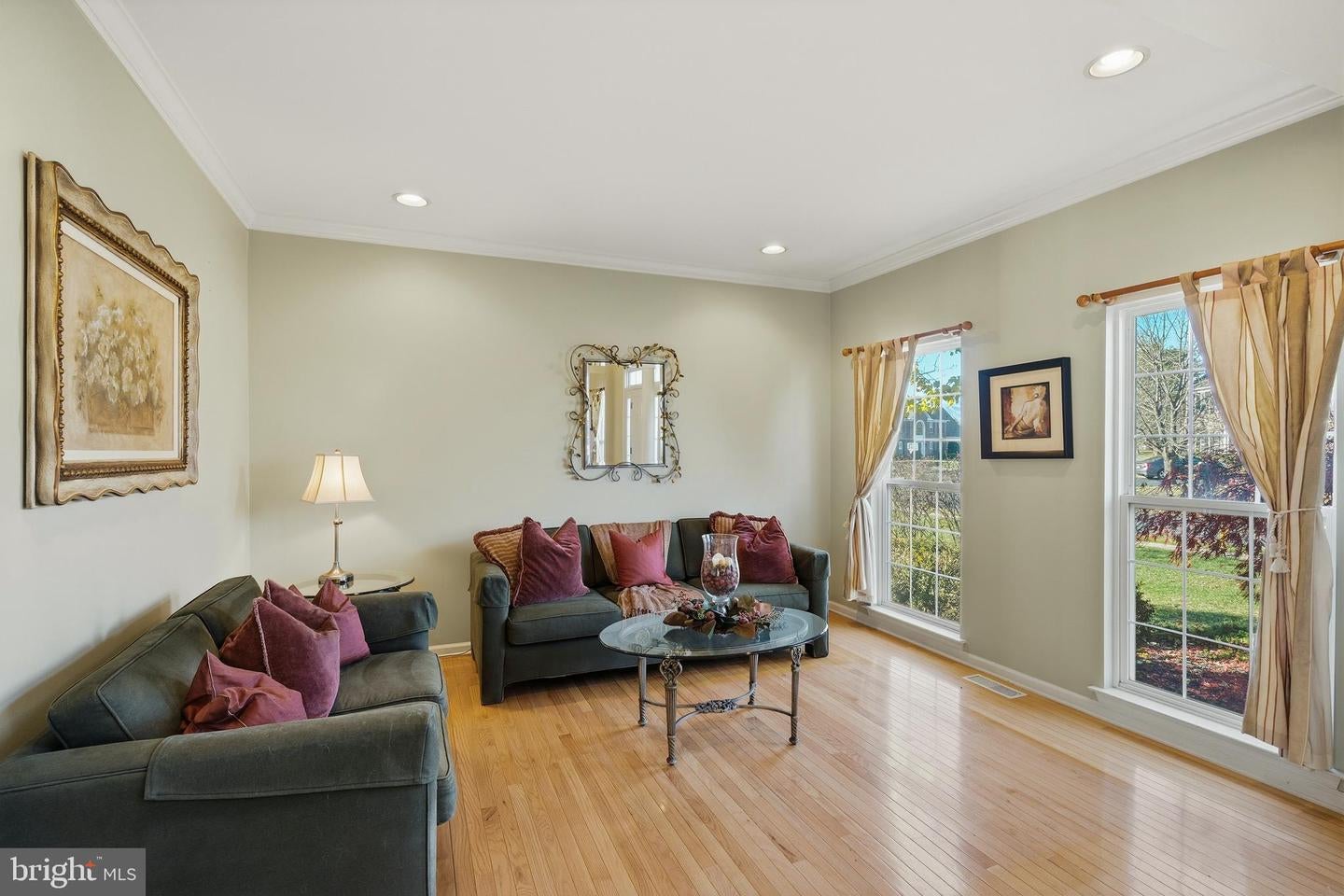 Pennington, New Jersey, 08534, United States, 4 Bedrooms Bedrooms, ,5 BathroomsBathrooms,Residential,Active,1999934