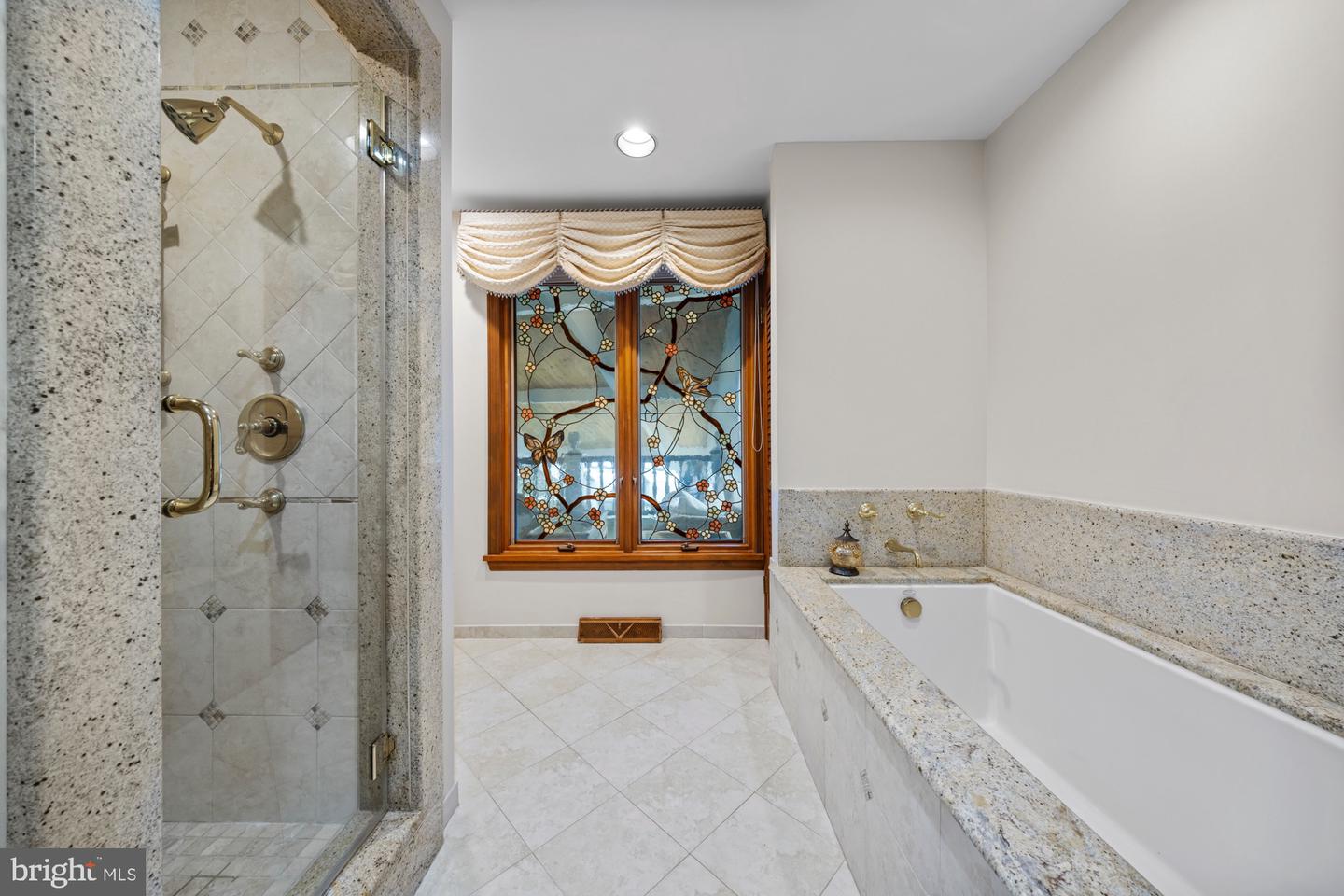 Hammonton, New Jersey, 08037, United States, 5 Bedrooms Bedrooms, ,6 BathroomsBathrooms,Residential,Active,1954441