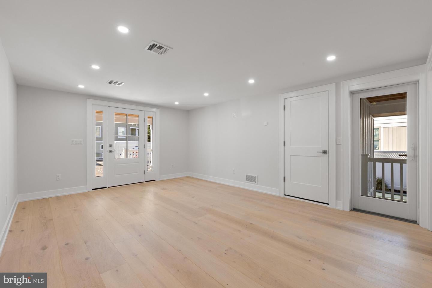 Long Beach Township, New Jersey, 08008, United States, 6 Bedrooms Bedrooms, ,6 BathroomsBathrooms,Residential,Active,1927658