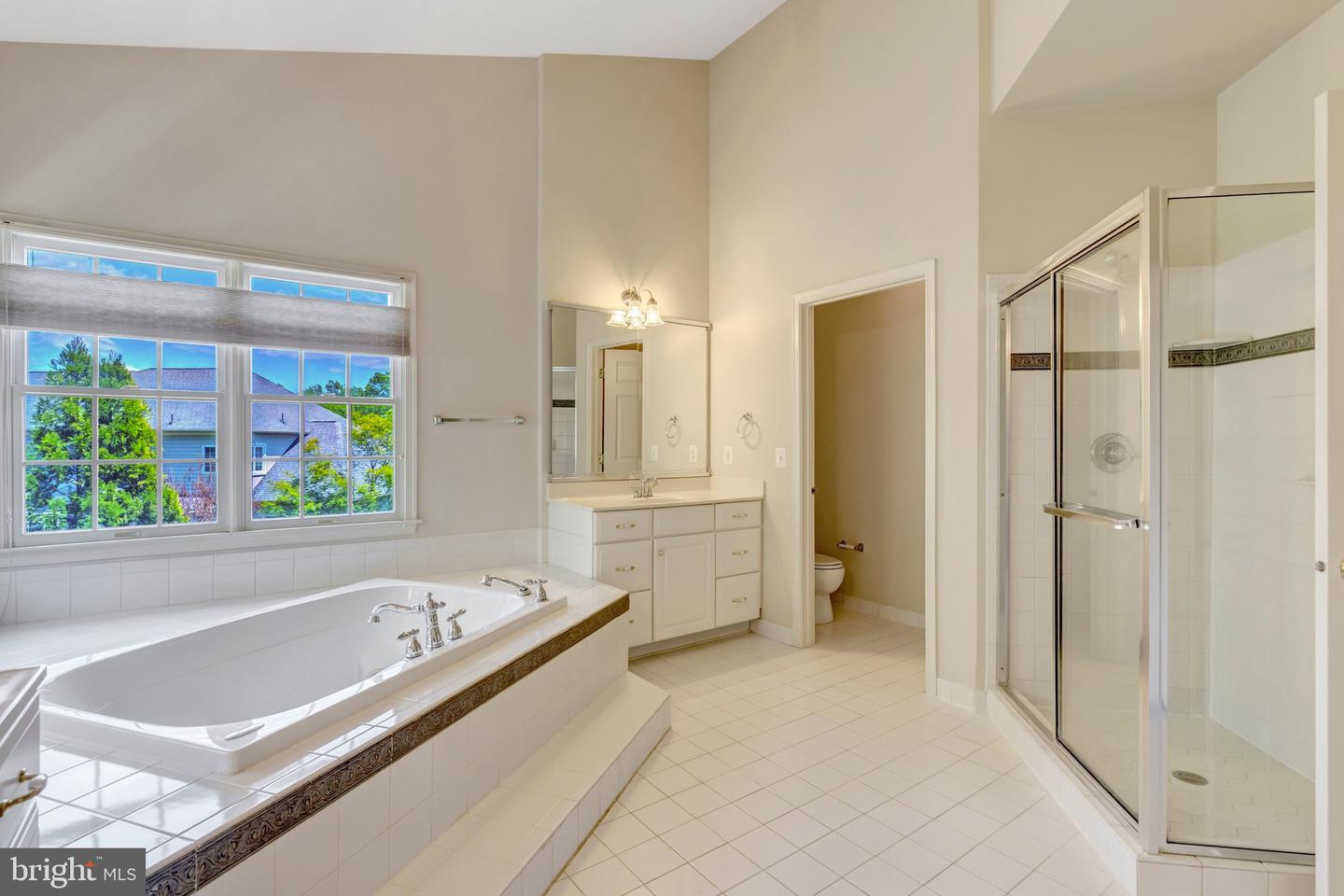 Haymarket, Virginia, 20169, United States, 5 Bedrooms Bedrooms, ,5 BathroomsBathrooms,Residential,Pending,2031766