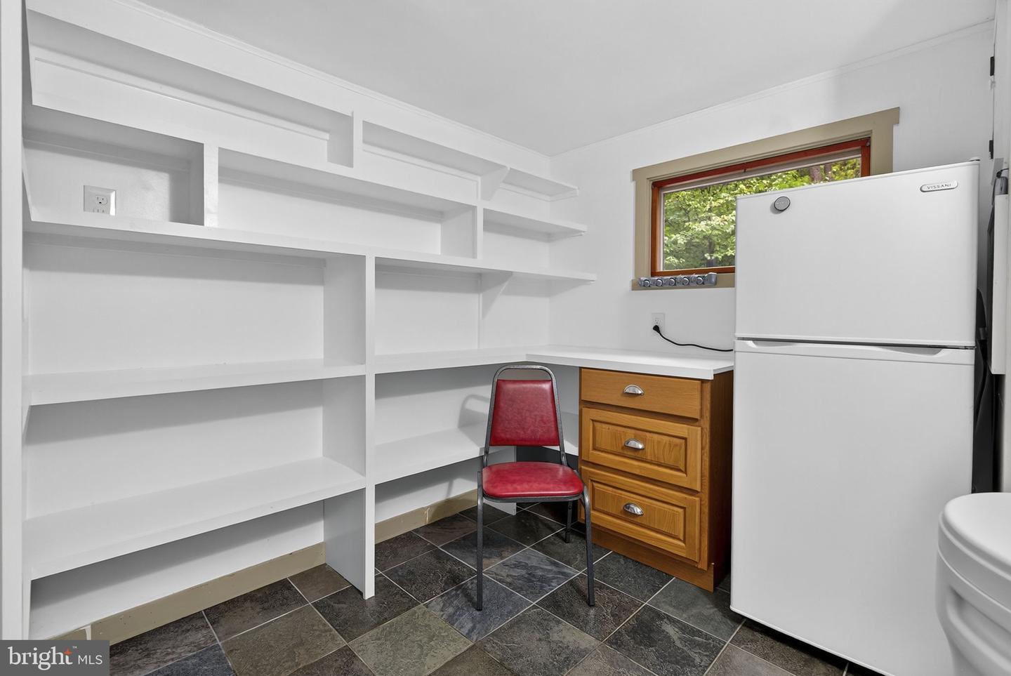 Lovettsville, Virginia, 20180, United States, ,2 BathroomsBathrooms,Residential,Active,1954034