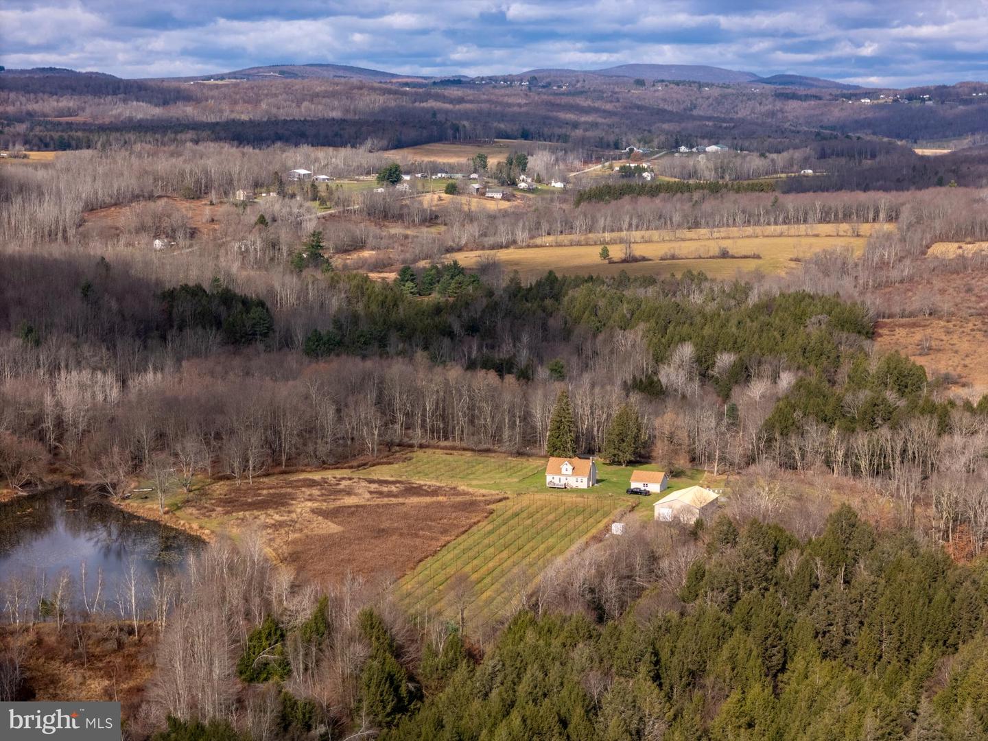 Waymart, Pennsylvania, 18472, United States, 4 Bedrooms Bedrooms, ,2 BathroomsBathrooms,Residential,Active,2007156
