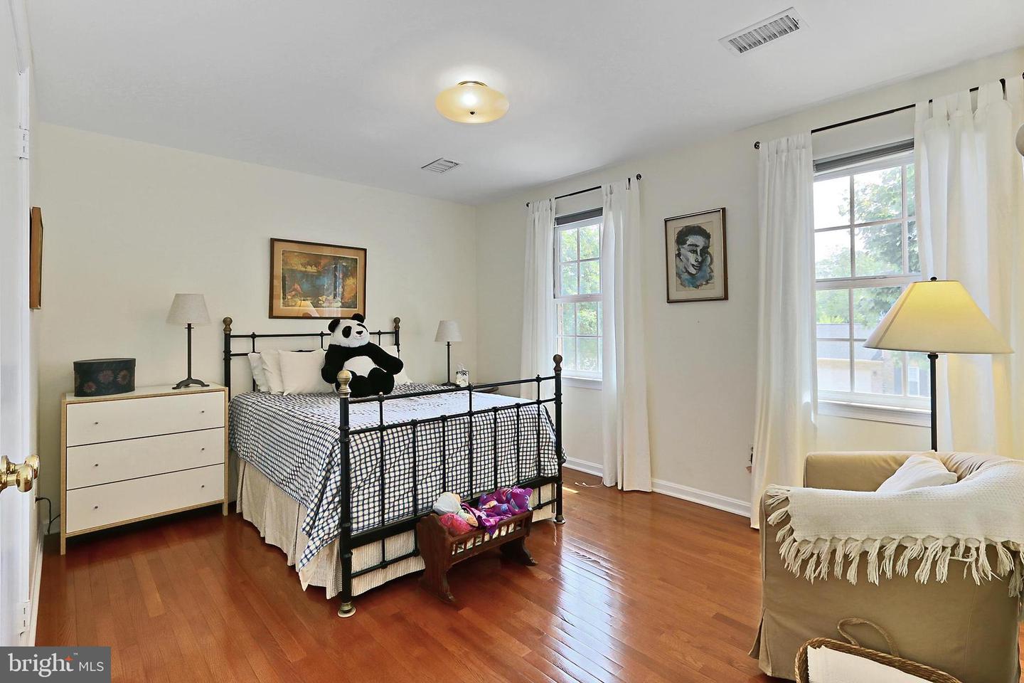 Fairfax, Virginia, 22032, United States, 4 Bedrooms Bedrooms, ,3 BathroomsBathrooms,Residential,Active,1810450